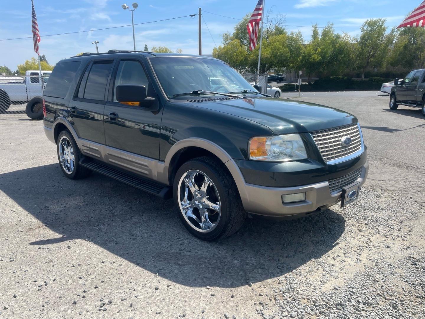 2003 Aspen Green Clearcoat Metallic Ford Expedition Eddie Bauer (1FMFU18L73L) with an Triton 5.4L V8 260hp 350ft. lbs. Other engine, Automatic transmission, located at 800 Riverside Ave, Roseville, CA, 95678, 916-773-4549 & Toll Free: 866-719-4393, 38.732265, -121.291039 - 4X4 EDDIE BAUER LOW MILES ONE OWNER CLEAN CARFAX- Photo#1