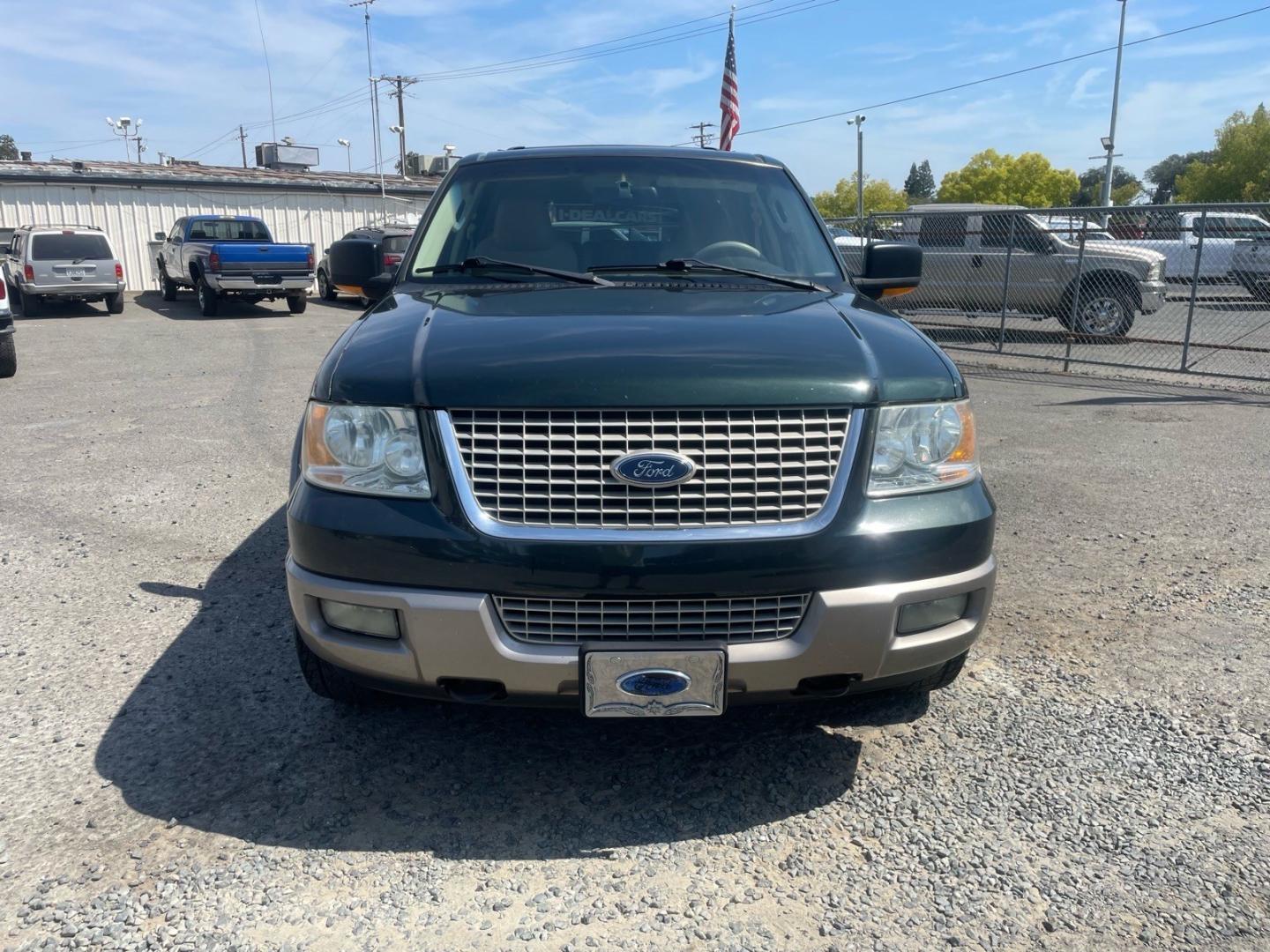 2003 Aspen Green Clearcoat Metallic Ford Expedition Eddie Bauer (1FMFU18L73L) with an Triton 5.4L V8 260hp 350ft. lbs. Other engine, Automatic transmission, located at 800 Riverside Ave, Roseville, CA, 95678, 916-773-4549 & Toll Free: 866-719-4393, 38.732265, -121.291039 - 4X4 EDDIE BAUER LOW MILES ONE OWNER CLEAN CARFAX- Photo#7