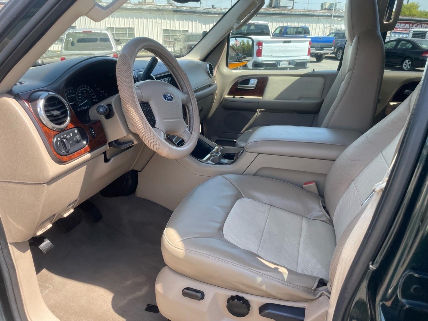 2003 Aspen Green Clearcoat Metallic Ford Expedition Eddie Bauer (1FMFU18L73L) with an Triton 5.4L V8 260hp 350ft. lbs. Other engine, Automatic transmission, located at 800 Riverside Ave, Roseville, CA, 95678, 916-773-4549 & Toll Free: 866-719-4393, 38.732265, -121.291039 - 4X4 EDDIE BAUER LOW MILES ONE OWNER CLEAN CARFAX- Photo#10
