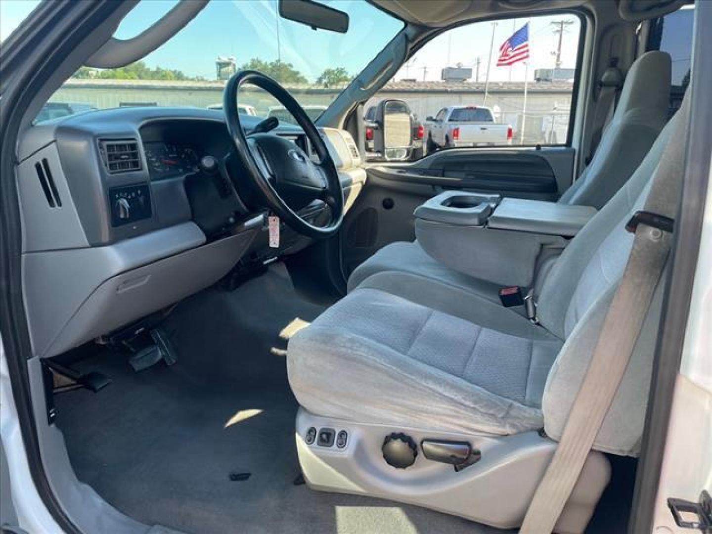 2003 Oxford White Ford F-250 Super Duty XLT (1FTNW21P53E) with an Power Stroke 6.0L Diesel Turbo V8 325hp 560ft. lbs. Other engine, 5-Speed Automatic transmission, located at 800 Riverside Ave, Roseville, CA, 95678, 916-773-4549 & Toll Free: 866-719-4393, 38.732265, -121.291039 - DIESEL CREW CAB 4X4 XLT DVD LIFTED NEW EGR AND OIL COOLER NEW HIGH PRESSURE OIL PUMP SERVICE RECORDS ON CLEAN CARFAX - Photo#11