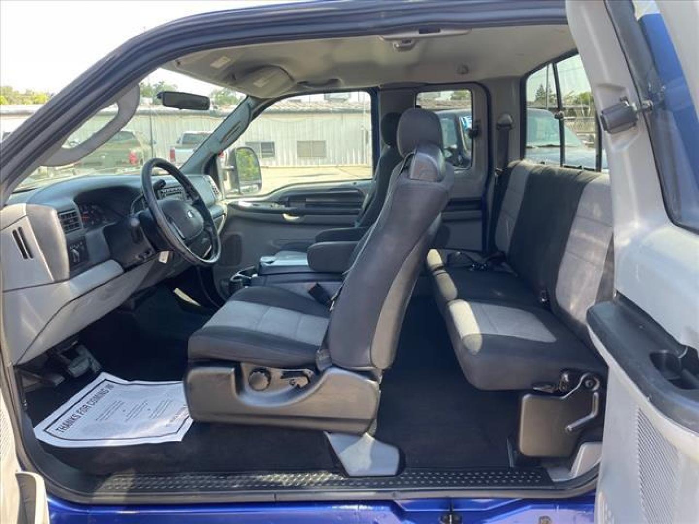 2003 Sonic Blue Metallic Ford F-250 Super Duty XLT (1FTNX21P33E) with an 6.0L Power Stroke 6.0L Diesel Other engine, 5-Speed Automatic transmission, located at 800 Riverside Ave, Roseville, CA, 95678, 916-773-4549 & Toll Free: 866-719-4393, 38.732265, -121.291039 - DIESEL SUPER CAB 4X4 XLT SPORT SERVICE RECORDS ONE OWNER CLEAN CARFAX - Photo#11