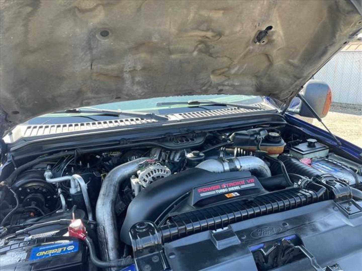 2003 Sonic Blue Metallic Ford F-250 Super Duty XLT (1FTNX21P33E) with an 6.0L Power Stroke 6.0L Diesel Other engine, 5-Speed Automatic transmission, located at 800 Riverside Ave, Roseville, CA, 95678, 916-773-4549 & Toll Free: 866-719-4393, 38.732265, -121.291039 - DIESEL SUPER CAB 4X4 XLT SPORT SERVICE RECORDS ONE OWNER CLEAN CARFAX - Photo#14