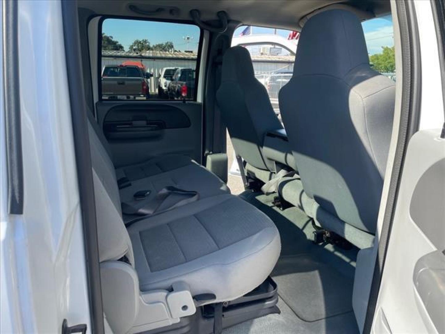 2004 Oxford White Clearcoat Ford F-250 Super Duty XLT (1FTNW21P04E) with an Power Stroke 6.0L Diesel Other engine, 5-Speed Automatic transmission, located at 800 Riverside Ave, Roseville, CA, 95678, 916-773-4549 & Toll Free: 866-719-4393, 38.732265, -121.291039 - DIESEL CREW CAB 4X4 XLT LOW MILES NEW TIRES LIFTED CLEAN CARFAX - Photo#13