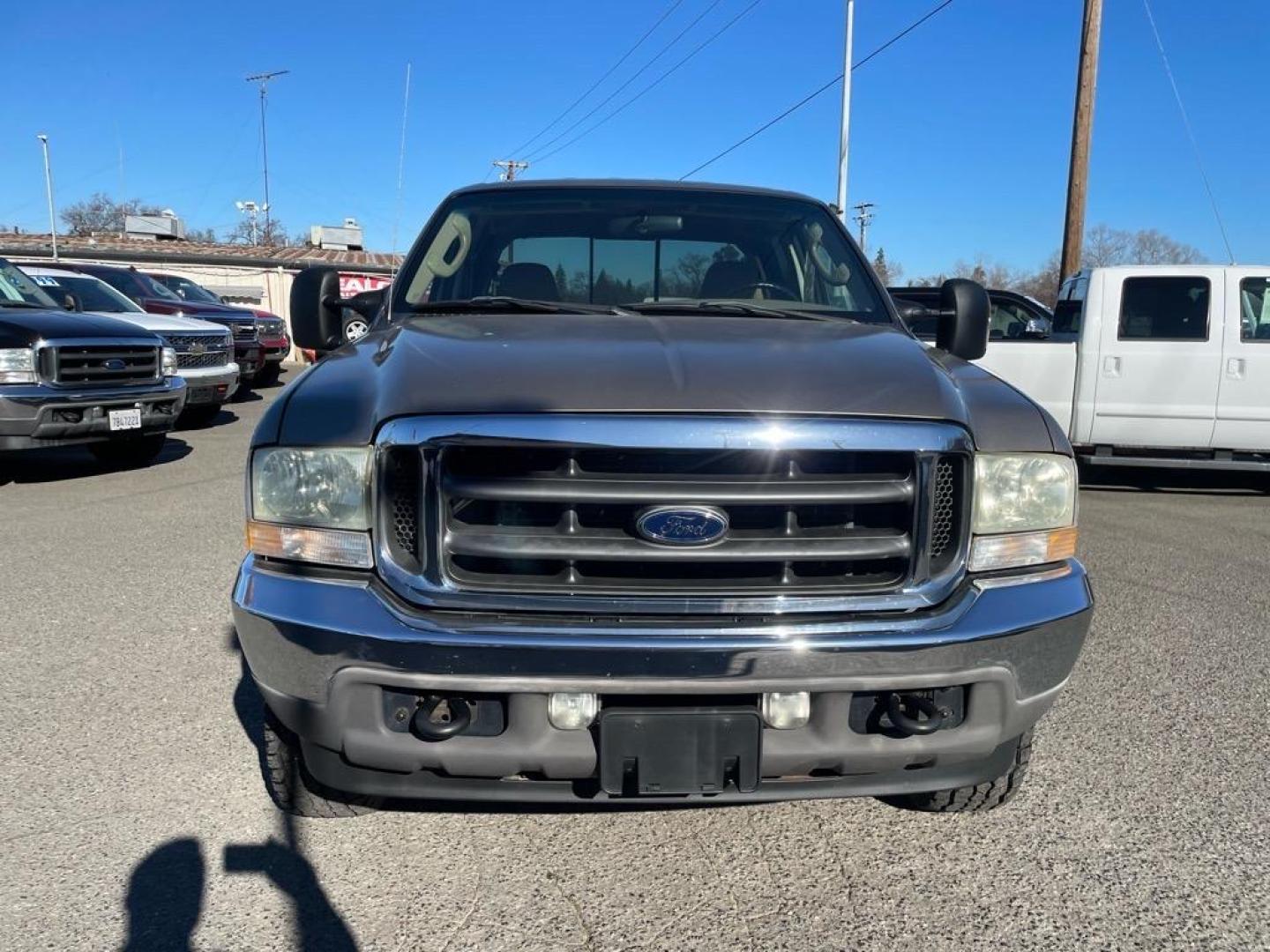 2004 Arizona Beige Clearcoat Metallic Ford F-250 Super Duty XLT (1FTNW21P04E) with an Power Stroke 6.0L Diesel Turbo V8 325hp 560ft. lbs. Other engine, 5-Speed Automatic transmission, located at 800 Riverside Ave, Roseville, CA, 95678, 916-773-4549 & Toll Free: 866-719-4393, 38.732265, -121.291039 - DIESEL CREW CAB 4X4 XLT LOW MILES SERVICE RECORDS - Photo#8