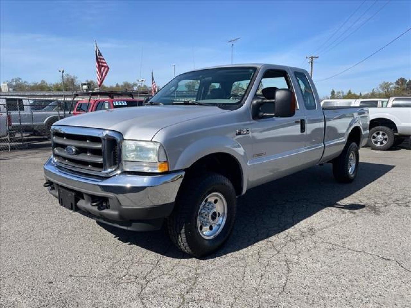 2004 Silver Clearcoat Metallic Ford F-350 Super Duty XLT (1FTSX31P84E) with an Power Stroke 6.0L Diesel Turbo V8 325hp 560ft. lbs. Other engine, 5-Speed Automatic transmission, located at 800 Riverside Ave, Roseville, CA, 95678, 916-773-4549 & Toll Free: 866-719-4393, 38.732265, -121.291039 - DIESEL SUPER CAB 4X4 FX4 XLT 91K MILES SERVICE RECORDS ONE OWNER CLEAN CARFAX - Photo#0