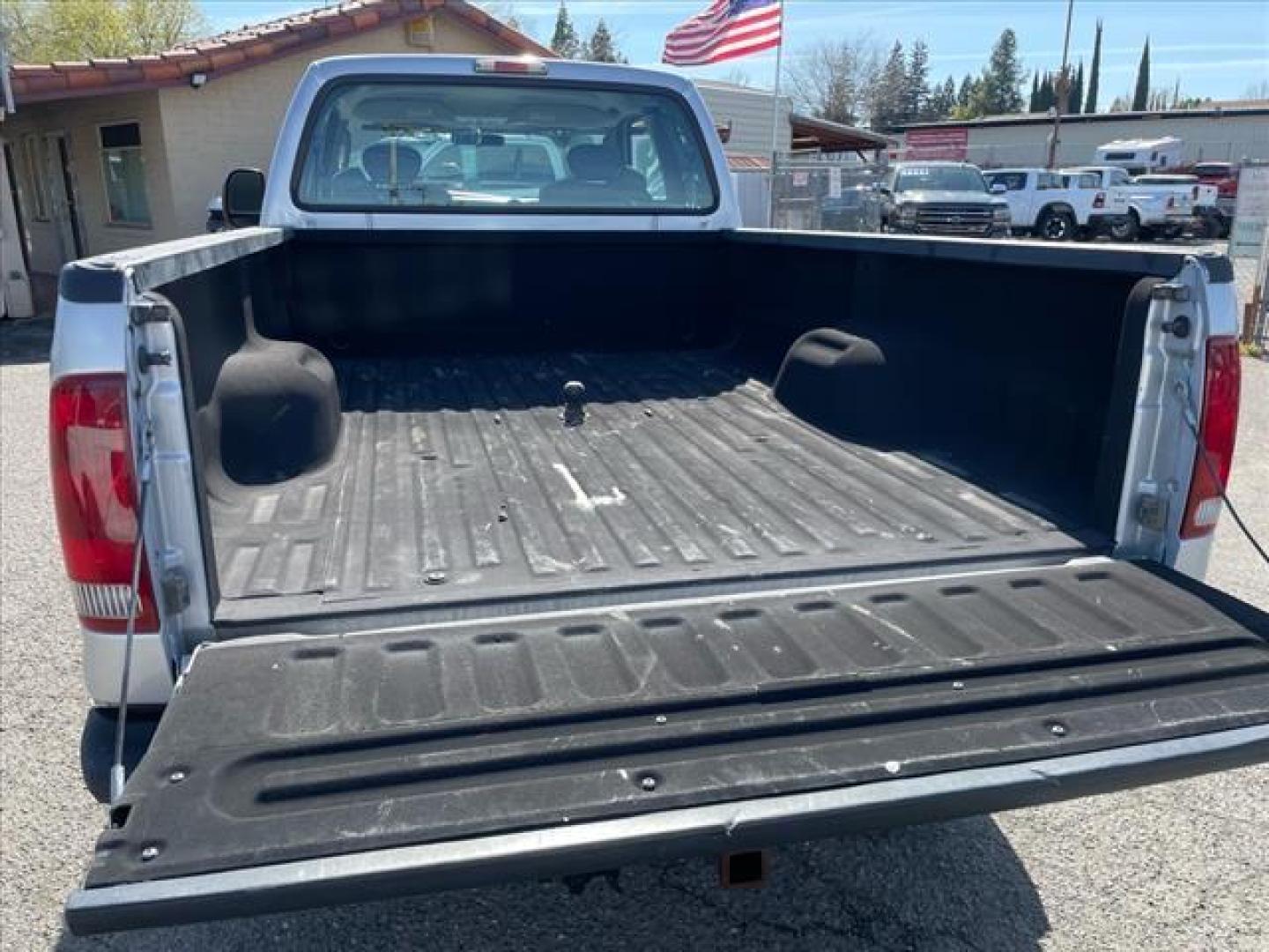 2004 Silver Clearcoat Metallic Ford F-350 Super Duty XLT (1FTSX31P84E) with an Power Stroke 6.0L Diesel Turbo V8 325hp 560ft. lbs. Other engine, 5-Speed Automatic transmission, located at 800 Riverside Ave, Roseville, CA, 95678, 916-773-4549 & Toll Free: 866-719-4393, 38.732265, -121.291039 - DIESEL SUPER CAB 4X4 FX4 XLT 91K MILES SERVICE RECORDS ONE OWNER CLEAN CARFAX - Photo#9