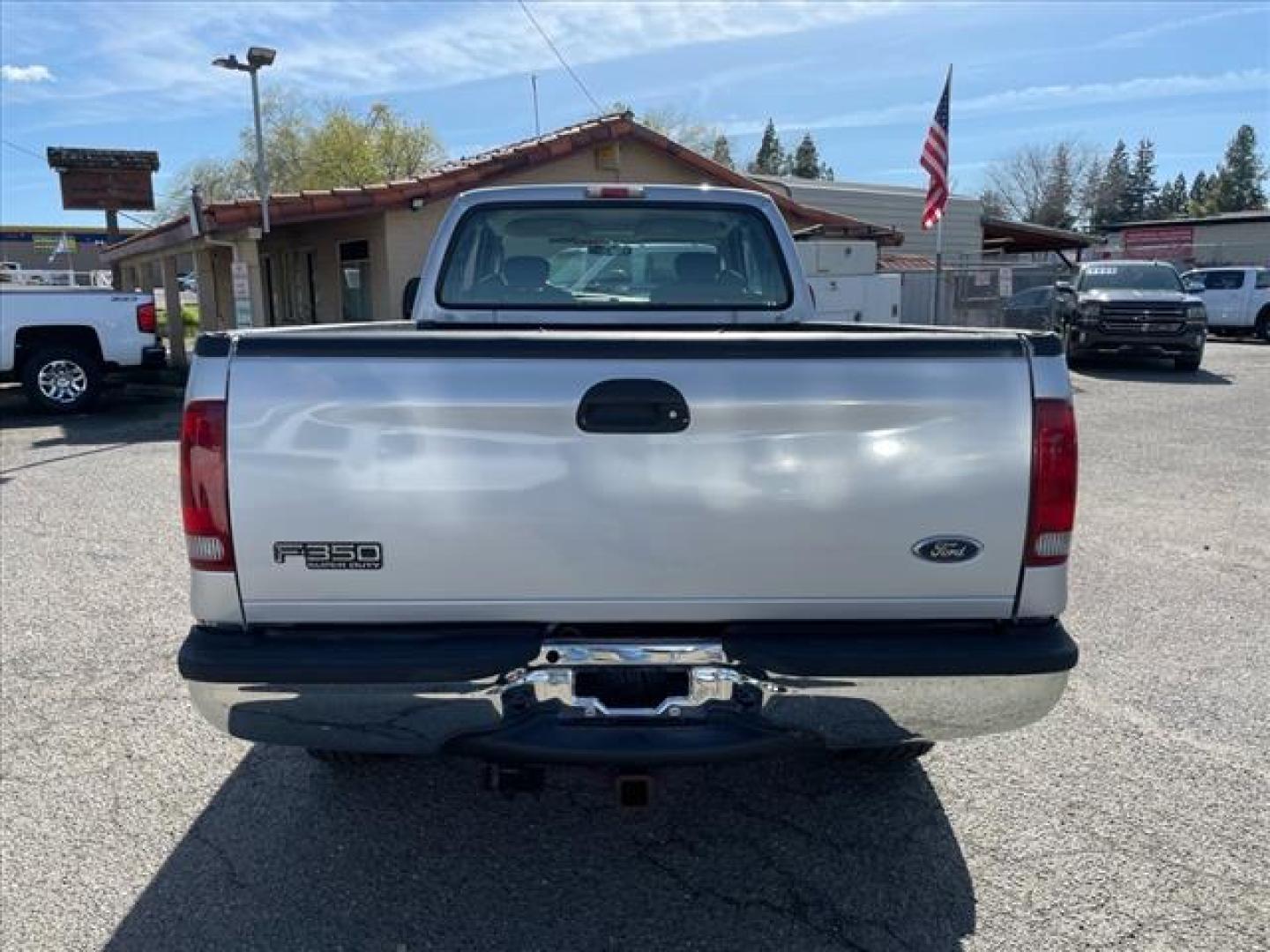 2004 Silver Clearcoat Metallic Ford F-350 Super Duty XLT (1FTSX31P84E) with an Power Stroke 6.0L Diesel Turbo V8 325hp 560ft. lbs. Other engine, 5-Speed Automatic transmission, located at 800 Riverside Ave, Roseville, CA, 95678, 916-773-4549 & Toll Free: 866-719-4393, 38.732265, -121.291039 - DIESEL SUPER CAB 4X4 FX4 XLT 91K MILES SERVICE RECORDS ONE OWNER CLEAN CARFAX - Photo#8