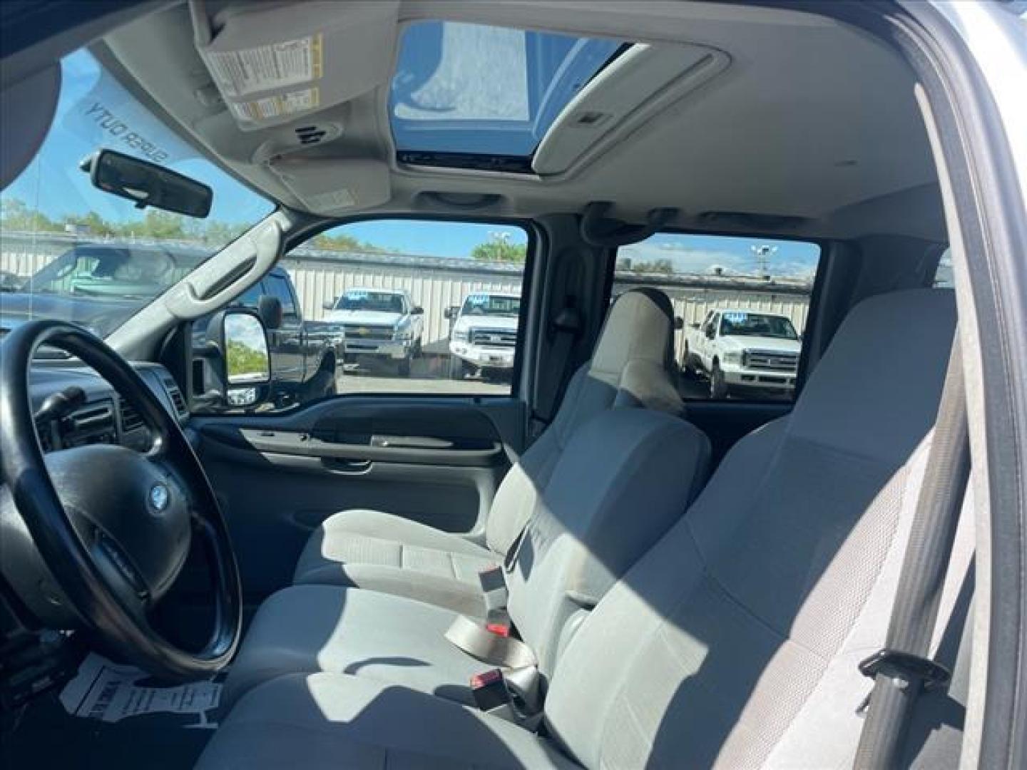 2004 Silver Clearcoat Metallic Ford F-350 Super Duty XLT (1FTWW32P24E) with an Power Stroke 6.0L Diesel Turbo V8 325hp 560ft. lbs. Other engine, 5-Speed Automatic transmission, located at 800 Riverside Ave, Roseville, CA, 95678, 916-773-4549 & Toll Free: 866-719-4393, 38.732265, -121.291039 - DIESEL CREW CAB DUALLY XLT LOW MILES MOON ROOF NEW TIRES NEW HIGH PRESSURE OIL PUMP NEW EGR AND OIL COOLER AUXILIARY FUEL TANK - Photo#12