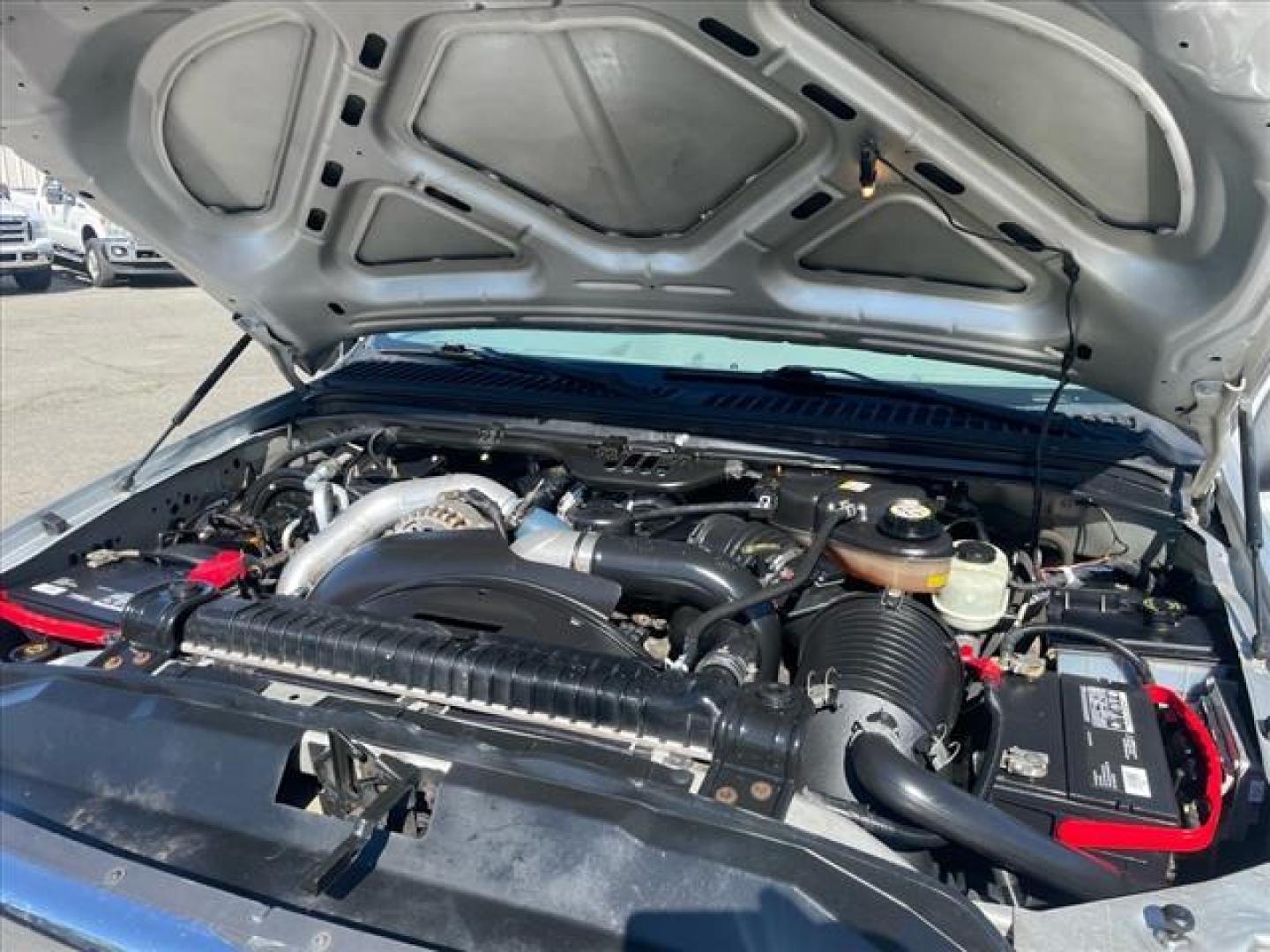 2004 Silver Clearcoat Metallic Ford F-350 Super Duty XLT (1FTWW32P24E) with an Power Stroke 6.0L Diesel Turbo V8 325hp 560ft. lbs. Other engine, 5-Speed Automatic transmission, located at 800 Riverside Ave, Roseville, CA, 95678, 916-773-4549 & Toll Free: 866-719-4393, 38.732265, -121.291039 - DIESEL CREW CAB DUALLY XLT LOW MILES MOON ROOF NEW TIRES NEW HIGH PRESSURE OIL PUMP NEW EGR AND OIL COOLER AUXILIARY FUEL TANK - Photo#17