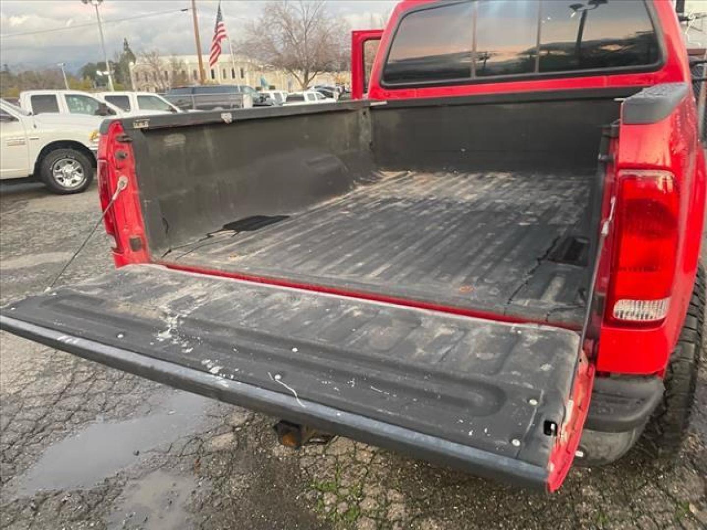 2005 Red Clearcoat Ford F-250 Super Duty Lariat (1FTSW21P05E) with an 6.0L Power Stroke 6.0L Diesel Turbo V8 325hp 560ft. lbs. Direct Injection engine, 5-Speed Automatic transmission, located at 800 Riverside Ave, Roseville, CA, 95678, 916-773-4549 & Toll Free: 866-719-4393, 38.732265, -121.291039 - DIESEL CREW CAB 4X4 BULLET PROOF EGR COOLER HEADSTUDS NEW TIRES LIFTED - Photo#9