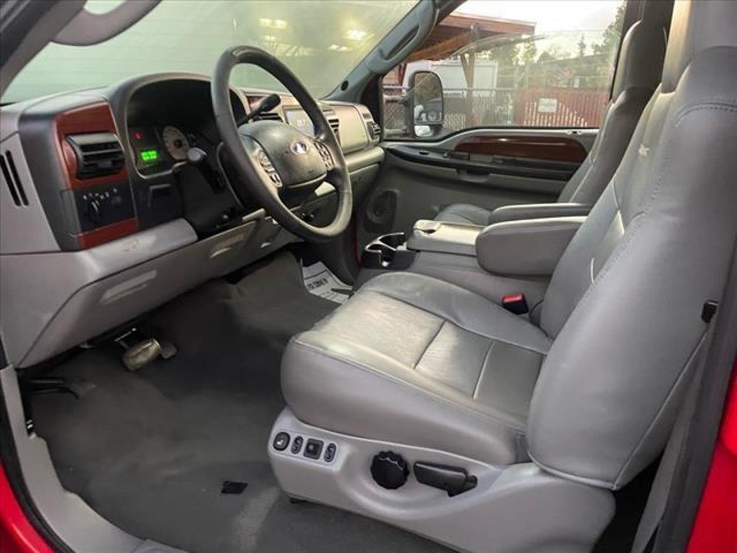 2005 Red Clearcoat Ford F-250 Super Duty Lariat (1FTSW21P05E) with an 6.0L Power Stroke 6.0L Diesel Turbo V8 325hp 560ft. lbs. Direct Injection engine, 5-Speed Automatic transmission, located at 800 Riverside Ave, Roseville, CA, 95678, 916-773-4549 & Toll Free: 866-719-4393, 38.732265, -121.291039 - DIESEL CREW CAB 4X4 BULLET PROOF EGR COOLER HEADSTUDS NEW TIRES LIFTED - Photo#11