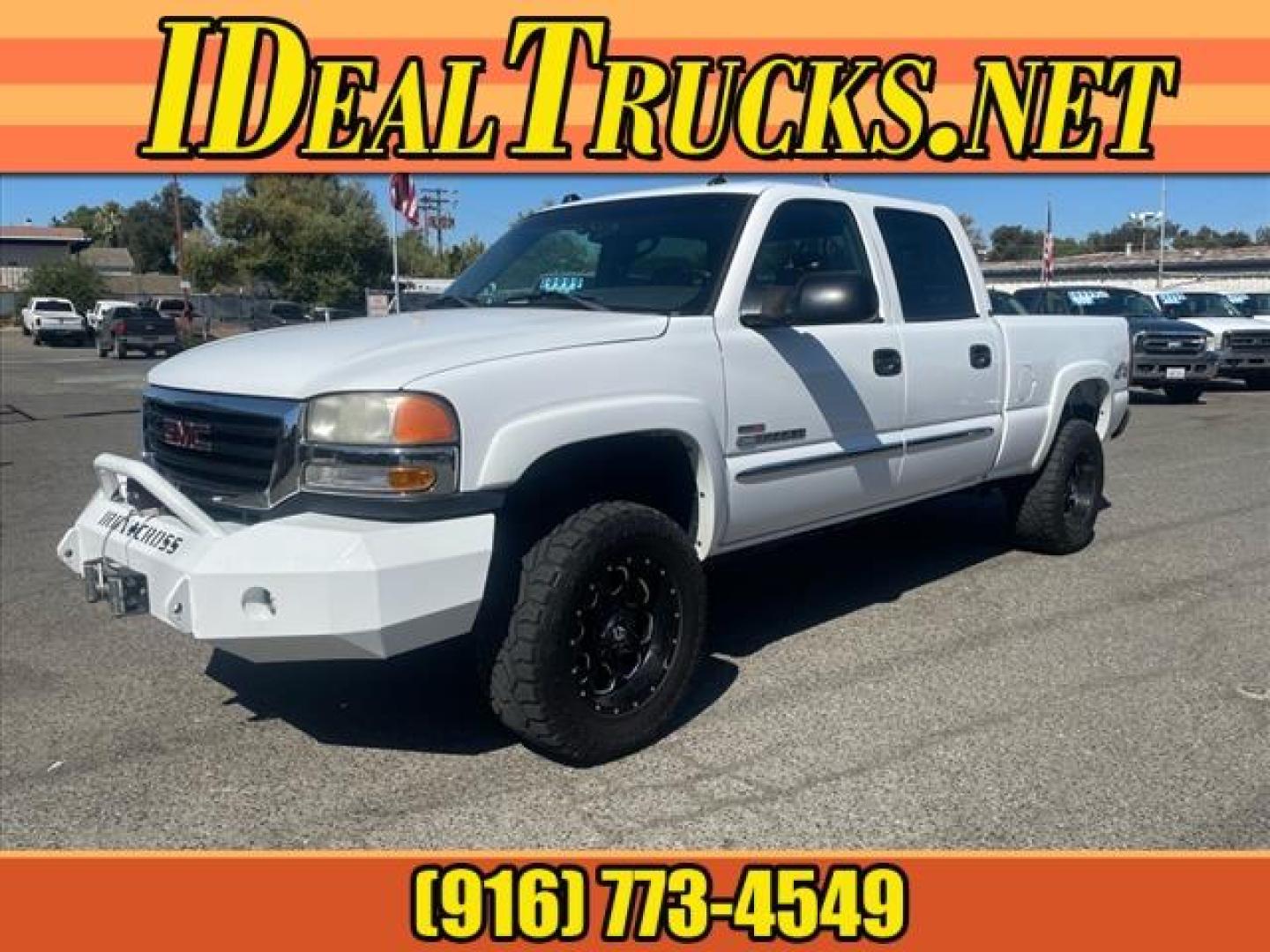 2005 Summit White GMC Sierra 2500HD SLE (1GTHK23285F) with an 6.6L Duramax 6.6L Diesel Turbo V8 300hp 520ft. lbs. Direct Injection engine, 5-Speed Automatic transmission, located at 800 Riverside Ave, Roseville, CA, 95678, 916-773-4549 & Toll Free: 866-719-4393, 38.732265, -121.291039 - DURAMAX DIESEL CREW CAB 4X4 SLE SERVICE RECORDS ON CLEAN CARFAX - Photo#0