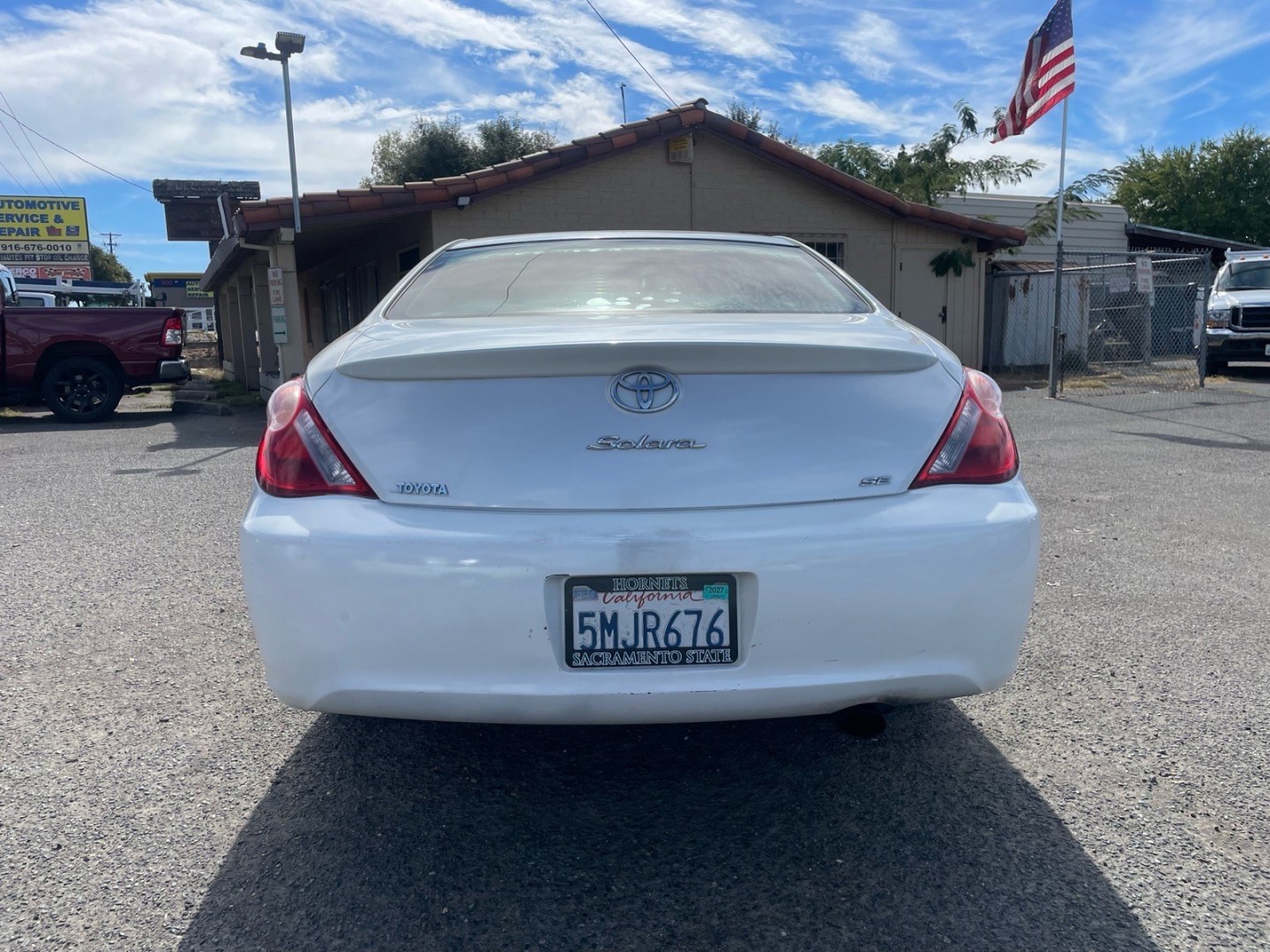 2005 White Toyota Camry Solara SE (4T1CE38P15U) with an 2.4L 2.4L I4 157hp 162ft. lbs. Other engine, 4-Speed Automatic transmission, located at 800 Riverside Ave, Roseville, CA, 95678, 916-773-4549 & Toll Free: 866-719-4393, 38.732265, -121.291039 - SE CLEAN CARFAX- Photo#7