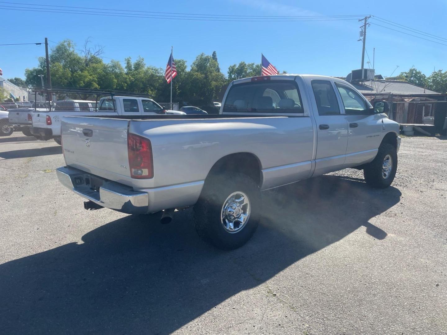 2006 Bright Silver Metallic Clearcoat Dodge Ram 2500 SLT (3D7KS28C56G) with an 5.9L 5.9L Turbocharged Diesel I6 OHV 24V FI Engine Direct Injection engine, 4-Speed Automatic transmission, located at 800 Riverside Ave, Roseville, CA, 95678, 916-773-4549 & Toll Free: 866-719-4393, 38.732265, -121.291039 - 5.9 CUMMINS DIESEL QUAD CAB 4X4 SLT LOW MILES- Photo#3