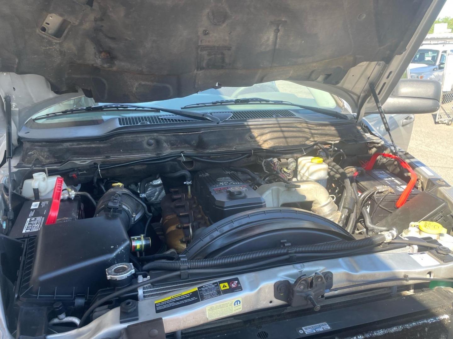 2006 Bright Silver Metallic Clearcoat Dodge Ram 2500 SLT (3D7KS28C56G) with an 5.9L 5.9L Turbocharged Diesel I6 OHV 24V FI Engine Direct Injection engine, 4-Speed Automatic transmission, located at 800 Riverside Ave, Roseville, CA, 95678, 916-773-4549 & Toll Free: 866-719-4393, 38.732265, -121.291039 - 5.9 CUMMINS DIESEL QUAD CAB 4X4 SLT LOW MILES- Photo#14