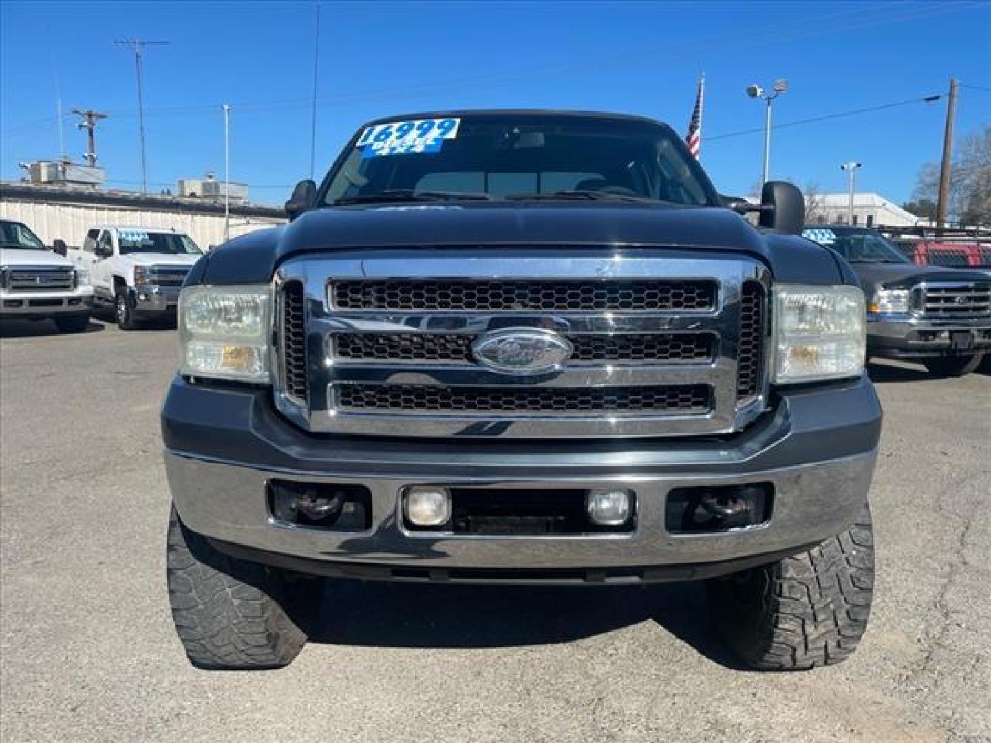 2006 Medium Wedgewood Blue Clearcoat Ford F-250 Super Duty Lariat (1FTSW21P36E) with an 6.0L Power Stroke 6.0L Diesel Turbo V8 325hp 560ft. lbs. Direct Injection engine, 5-Speed Automatic transmission, located at 800 Riverside Ave, Roseville, CA, 95678, 916-773-4549 & Toll Free: 866-719-4393, 38.732265, -121.291039 - DIESEL CREW CAB 4X4 FX4 LARIAT LIFTED SERVICE RECORDS ON CLEAN CARFAX - Photo#7