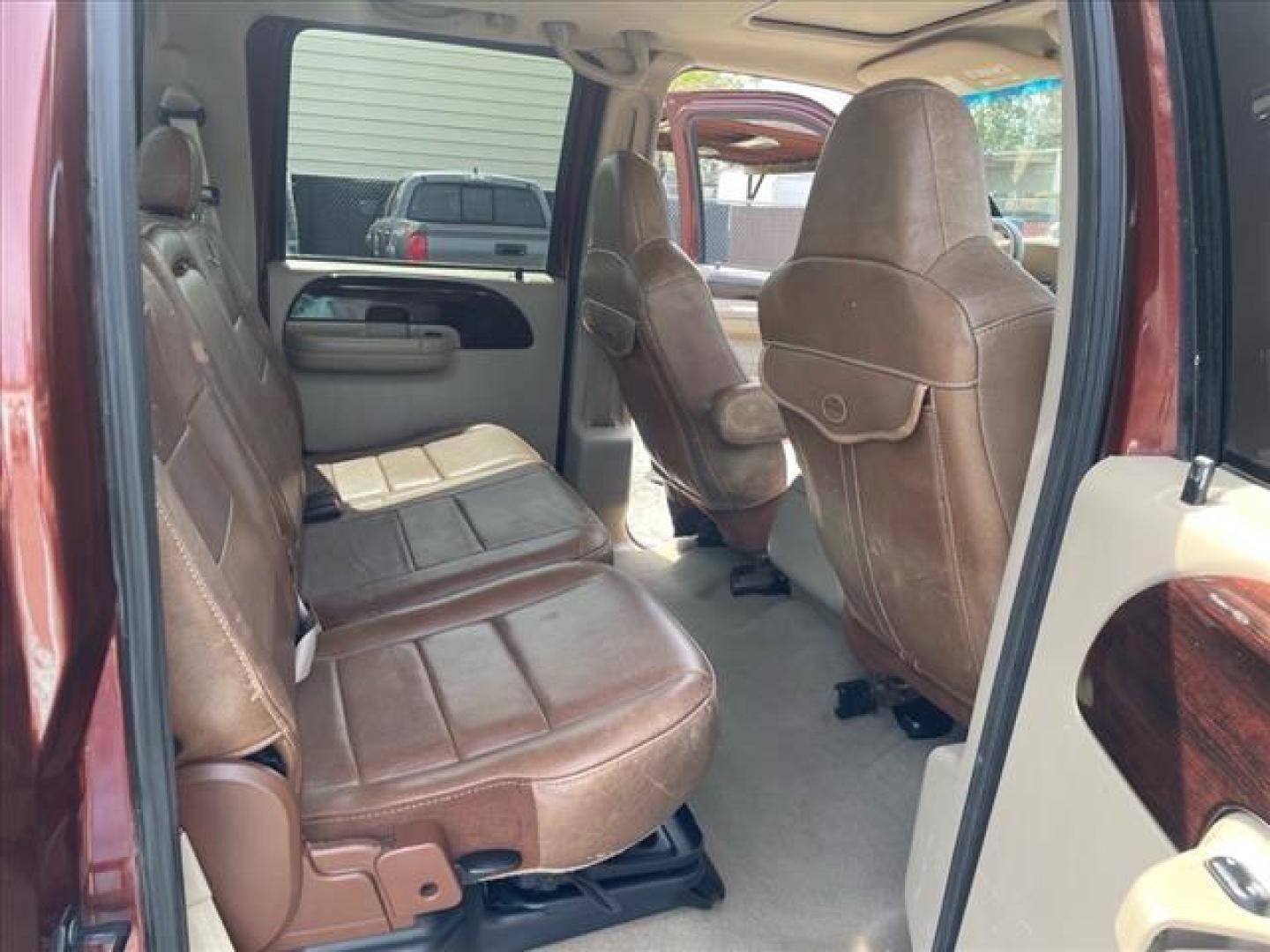 2006 Dark Toreador Red Clearcoat/Arizona Beige Clearcoa Ford F-350 Super Duty King Ranch (1FTWW31P26E) with an 0.0 8 Cylinder Direct Injection engine, 5-Speed Automatic transmission, located at 800 Riverside Ave, Roseville, CA, 95678, 916-773-4549 & Toll Free: 866-719-4393, 38.732265, -121.291039 - DIESEL CREW CAB 4X4 KING RANCH CLEAN CARFAX - Photo#15