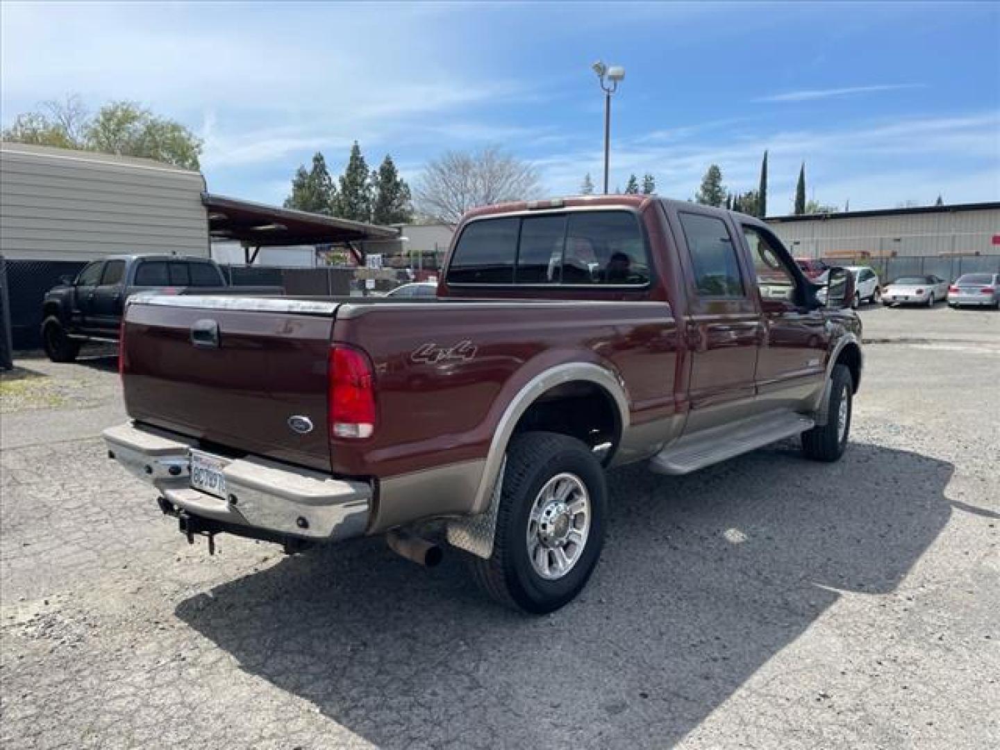 2006 Dark Toreador Red Clearcoat/Arizona Beige Clearcoa Ford F-350 Super Duty King Ranch (1FTWW31P26E) with an 0.0 8 Cylinder Direct Injection engine, 5-Speed Automatic transmission, located at 800 Riverside Ave, Roseville, CA, 95678, 916-773-4549 & Toll Free: 866-719-4393, 38.732265, -121.291039 - DIESEL CREW CAB 4X4 KING RANCH CLEAN CARFAX - Photo#4