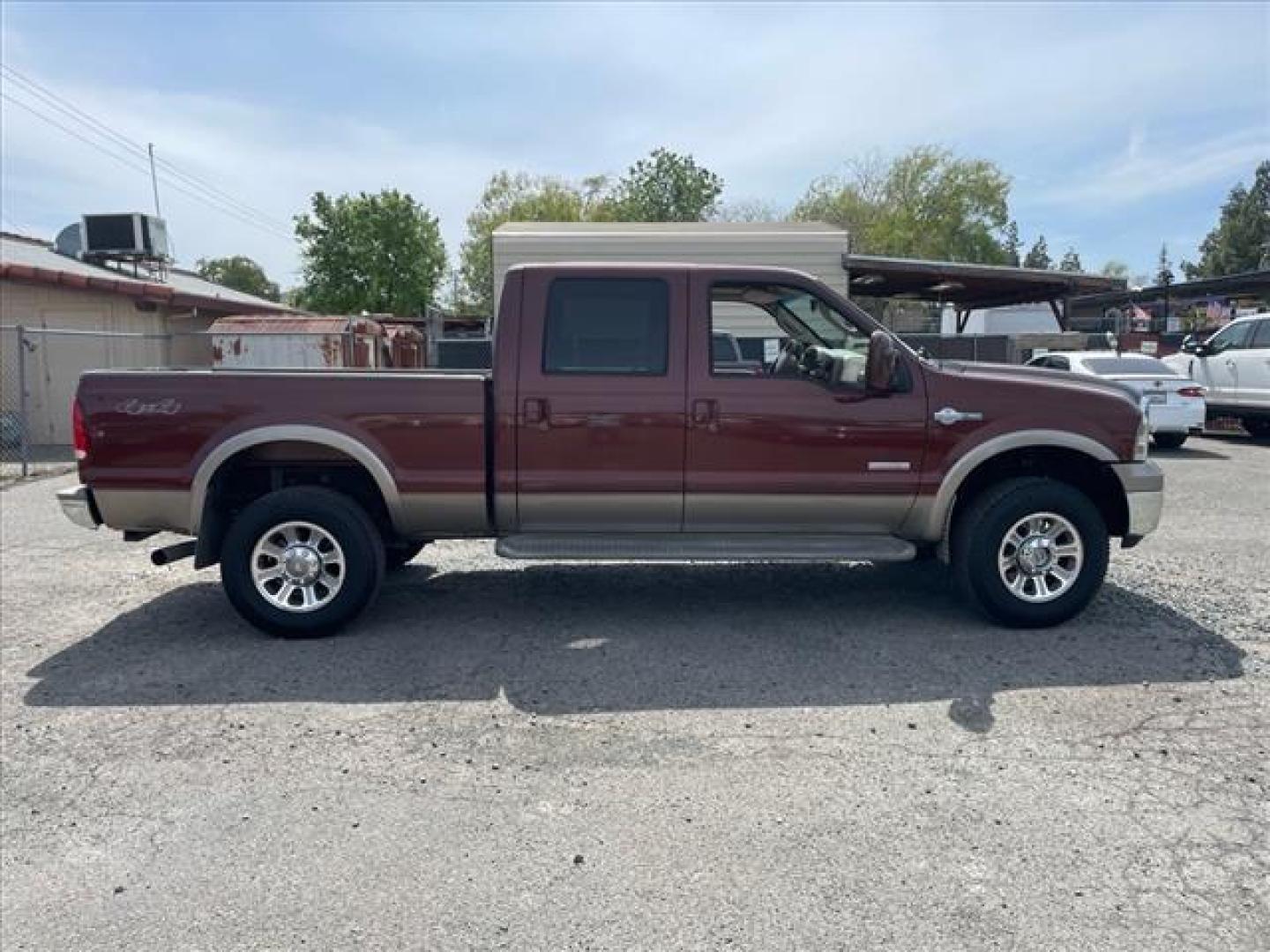 2006 Dark Toreador Red Clearcoat/Arizona Beige Clearcoa Ford F-350 Super Duty King Ranch (1FTWW31P26E) with an 0.0 8 Cylinder Direct Injection engine, 5-Speed Automatic transmission, located at 800 Riverside Ave, Roseville, CA, 95678, 916-773-4549 & Toll Free: 866-719-4393, 38.732265, -121.291039 - DIESEL CREW CAB 4X4 KING RANCH CLEAN CARFAX - Photo#6