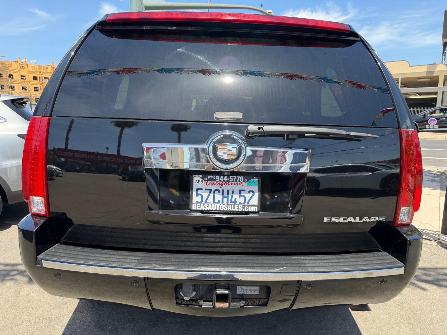 2007 Cadillac Escalade AWD (1GYFK63837R) with an 6.2L V8 OHV 16V engine, 6-Speed Automatic Overdrive transmission, located at 744 E Miner Ave, Stockton, CA, 95202, (209) 944-5770, 37.956863, -121.282082- Photo#6