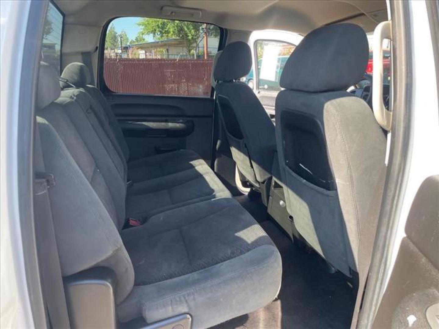 2007 Summit White Chevrolet Silverado 2500HD LT1 (1GCHC23617F) with an 6.6L Duramax 6.6L V8 Turbo 365hp 660ft. lbs. Direct Injection engine, Allison 1000 6-Speed Shiftable Automatic transmission, located at 800 Riverside Ave, Roseville, CA, 95678, 916-773-4549 & Toll Free: 866-719-4393, 38.732265, -121.291039 - DURAMAX DIESEL CREW CAB LT ALLISON TRANSMISSION SERVICE RECORDS ON CLEAN CARFAX - Photo#14
