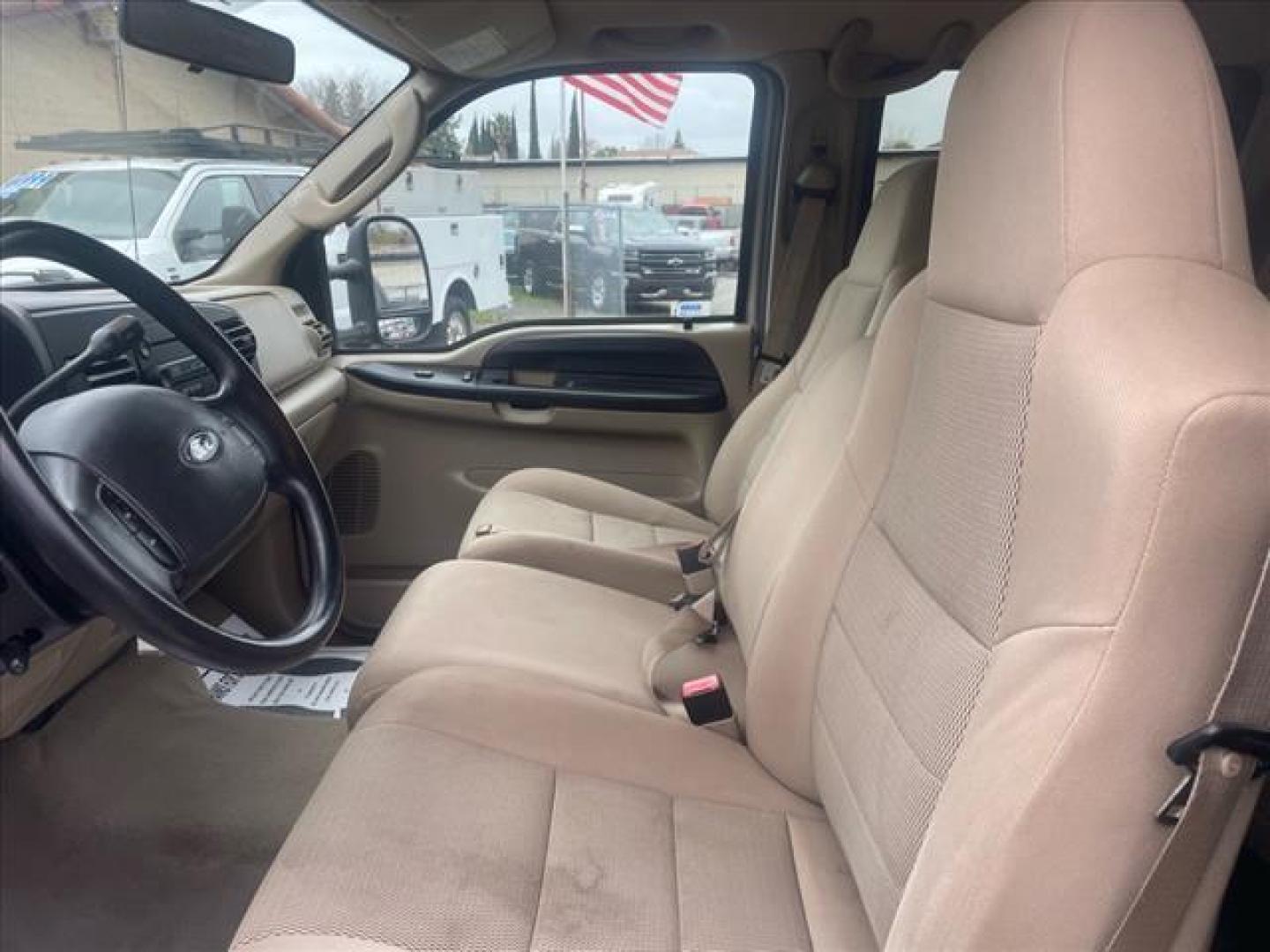 2007 Arizona Beige Clearcoat Metallic Ford F-250 Super Duty XLT (1FTSW21P97E) with an 6.0L 6.0L Turbo Diesel V8 OHV 32V Direct Injection engine, 5-Speed Automatic transmission, located at 800 Riverside Ave, Roseville, CA, 95678, 916-773-4549 & Toll Free: 866-719-4393, 38.732265, -121.291039 - DIESEL CREW CAB 4X4 FX4 XLT SERVICE RECORDS ON CLEAN CARFAX - Photo#10