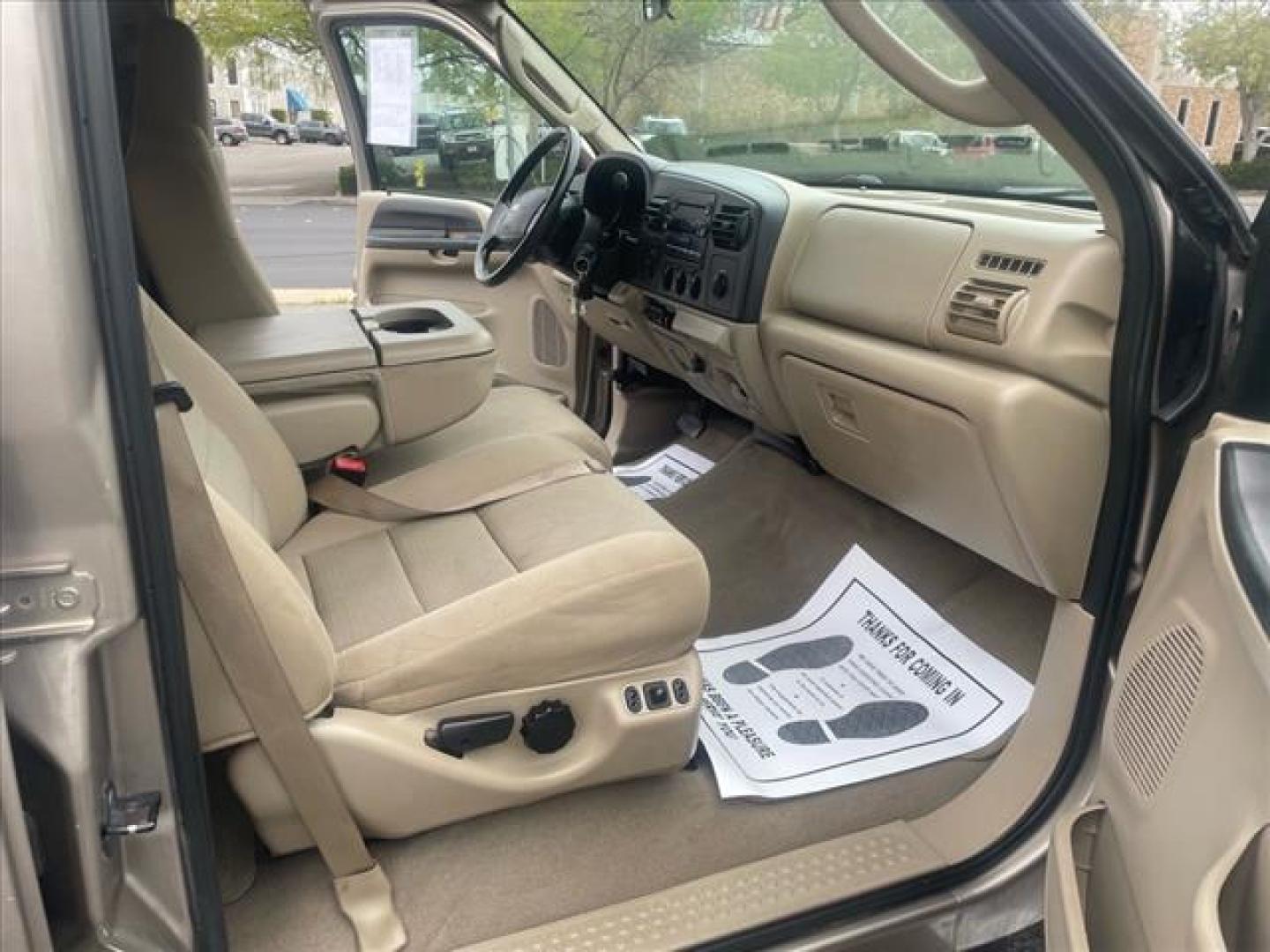 2007 Arizona Beige Clearcoat Metallic Ford F-250 Super Duty XLT (1FTSW21P97E) with an 6.0L 6.0L Turbo Diesel V8 OHV 32V Direct Injection engine, 5-Speed Automatic transmission, located at 800 Riverside Ave, Roseville, CA, 95678, 916-773-4549 & Toll Free: 866-719-4393, 38.732265, -121.291039 - DIESEL CREW CAB 4X4 FX4 XLT SERVICE RECORDS ON CLEAN CARFAX - Photo#12