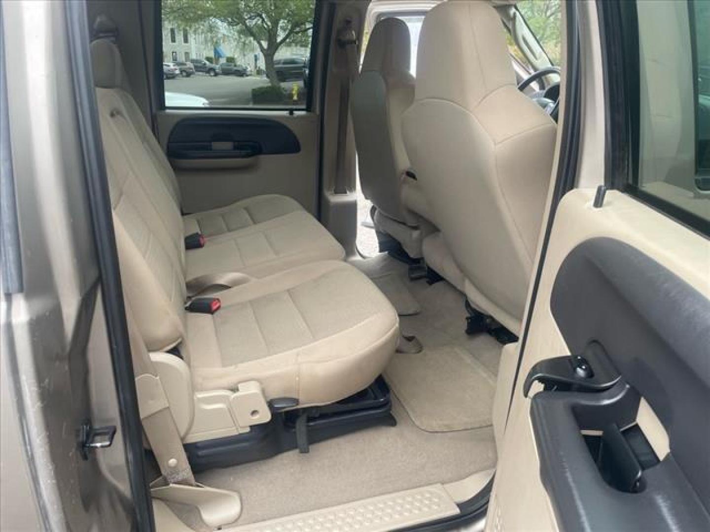 2007 Arizona Beige Clearcoat Metallic Ford F-250 Super Duty XLT (1FTSW21P97E) with an 6.0L 6.0L Turbo Diesel V8 OHV 32V Direct Injection engine, 5-Speed Automatic transmission, located at 800 Riverside Ave, Roseville, CA, 95678, 916-773-4549 & Toll Free: 866-719-4393, 38.732265, -121.291039 - DIESEL CREW CAB 4X4 FX4 XLT SERVICE RECORDS ON CLEAN CARFAX - Photo#13