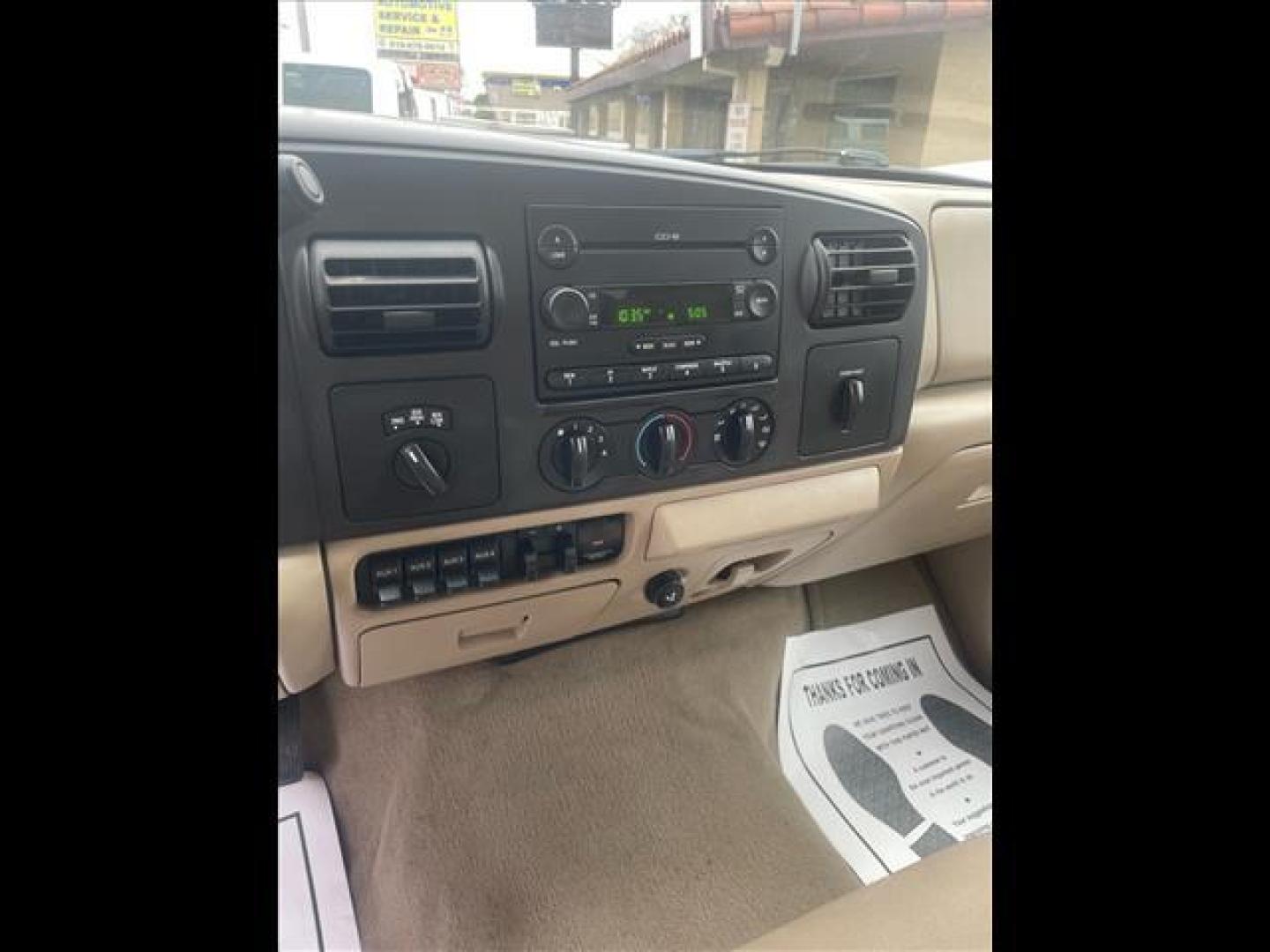 2007 Arizona Beige Clearcoat Metallic Ford F-250 Super Duty XLT (1FTSW21P97E) with an 6.0L 6.0L Turbo Diesel V8 OHV 32V Direct Injection engine, 5-Speed Automatic transmission, located at 800 Riverside Ave, Roseville, CA, 95678, 916-773-4549 & Toll Free: 866-719-4393, 38.732265, -121.291039 - DIESEL CREW CAB 4X4 FX4 XLT SERVICE RECORDS ON CLEAN CARFAX - Photo#8