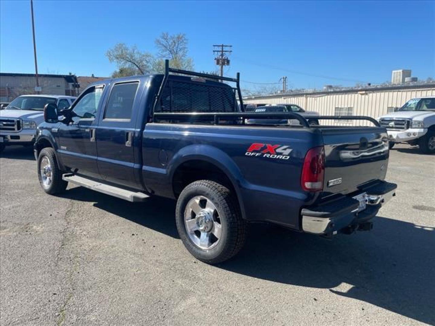 2007 True Blue Clearcoat Metallic Ford F-250 Super Duty Lariat (1FTSW21P37E) with an 6.0L 6.0L Turbo Diesel V8 OHV 32V Direct Injection engine, 5-Speed Automatic transmission, located at 800 Riverside Ave, Roseville, CA, 95678, 916-773-4549 & Toll Free: 866-719-4393, 38.732265, -121.291039 - DIESEL CREW CAB 4X4 FX4 LARIAT LOW MILES MOON ROOF ONE OWNER CLEAN CARFAX - Photo#2