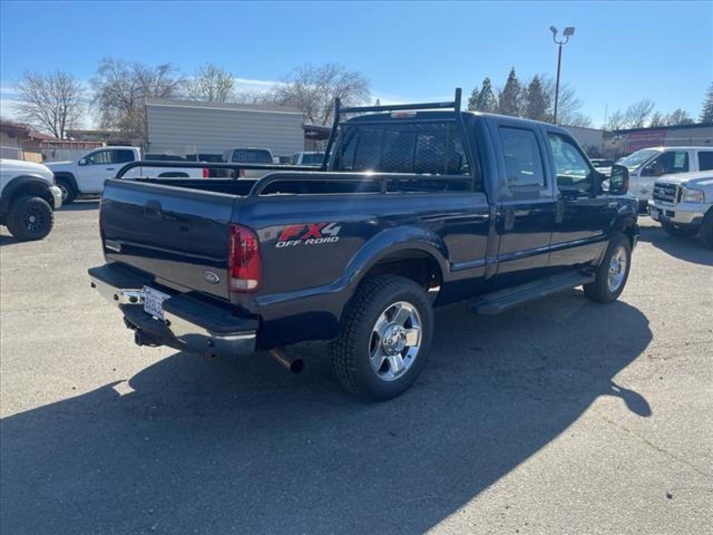 2007 True Blue Clearcoat Metallic Ford F-250 Super Duty Lariat (1FTSW21P37E) with an 6.0L 6.0L Turbo Diesel V8 OHV 32V Direct Injection engine, 5-Speed Automatic transmission, located at 800 Riverside Ave, Roseville, CA, 95678, 916-773-4549 & Toll Free: 866-719-4393, 38.732265, -121.291039 - DIESEL CREW CAB 4X4 FX4 LARIAT LOW MILES MOON ROOF ONE OWNER CLEAN CARFAX - Photo#3