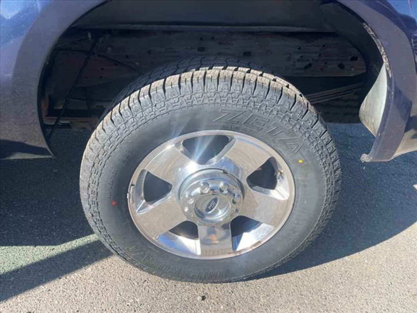 2007 True Blue Clearcoat Metallic Ford F-250 Super Duty Lariat (1FTSW21P37E) with an 6.0L 6.0L Turbo Diesel V8 OHV 32V Direct Injection engine, 5-Speed Automatic transmission, located at 800 Riverside Ave, Roseville, CA, 95678, 916-773-4549 & Toll Free: 866-719-4393, 38.732265, -121.291039 - DIESEL CREW CAB 4X4 FX4 LARIAT LOW MILES MOON ROOF ONE OWNER CLEAN CARFAX - Photo#6