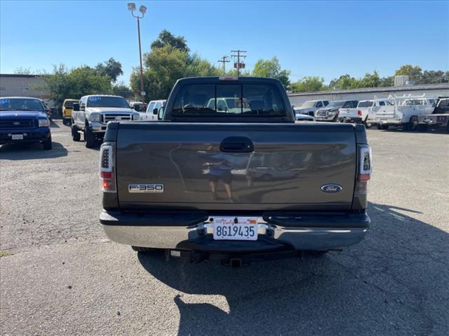 2007 Arizona Beige Clearcoat Metallic Ford F-350 Super Duty XLT (1FTWX30P47E) with an 6.0L 6.0L Turbo Diesel V8 OHV 32V Direct Injection engine, 5-Speed Automatic transmission, located at 800 Riverside Ave, Roseville, CA, 95678, 916-773-4549 & Toll Free: 866-719-4393, 38.732265, -121.291039 - DIESEL SUPER CAB XLT CLEAN CARFAX - Photo#7