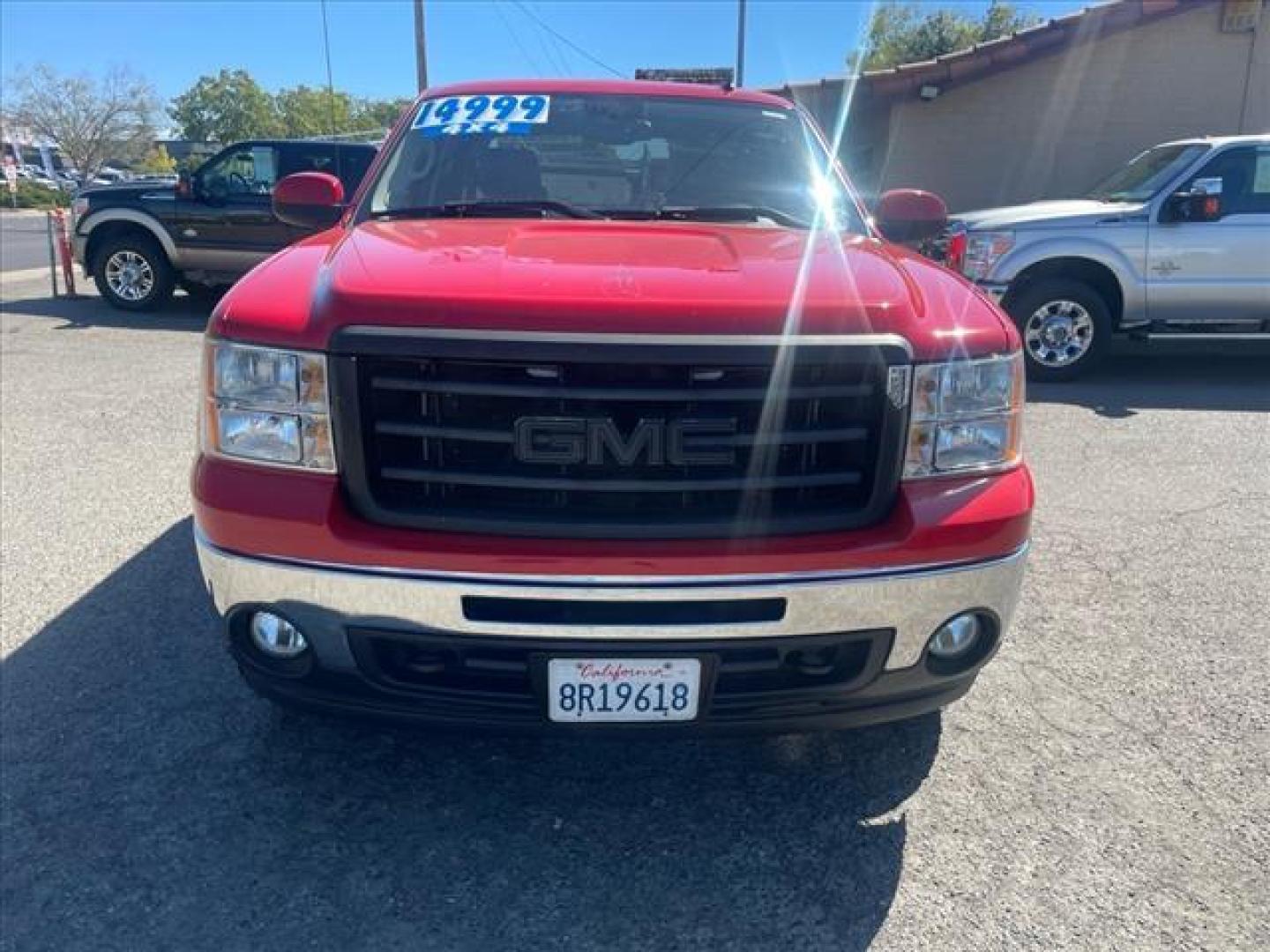 2007 Fire Red GMC Sierra 1500 SLT (2GTFK13Y871) with an 6.0L VortecMAX 6.0L V8 367hp 375ft. lbs. Other engine, 4-Speed Automatic transmission, located at 800 Riverside Ave, Roseville, CA, 95678, 916-773-4549 & Toll Free: 866-719-4393, 38.732265, -121.291039 - 4X4 CREW CAB SLT VORTEC MAX LOW MILES ONE OWNER SERVICE RECORDS - Photo#8