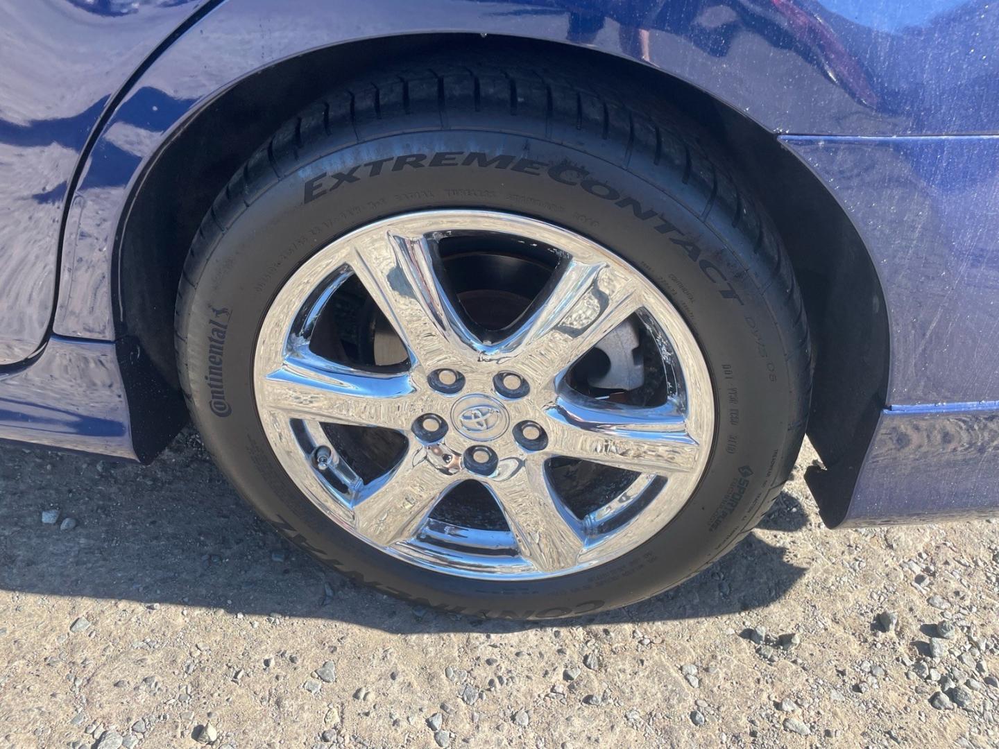 2007 Blue Ribbon Metallic Toyota Camry SE V6 (4T1BK46K17U) with an 3.5L 3.5L V6 268hp 248ft. lbs. Other engine, 6-Speed Shiftable Automatic transmission, located at 800 Riverside Ave, Roseville, CA, 95678, 916-773-4549 & Toll Free: 866-719-4393, 38.732265, -121.291039- Photo#10