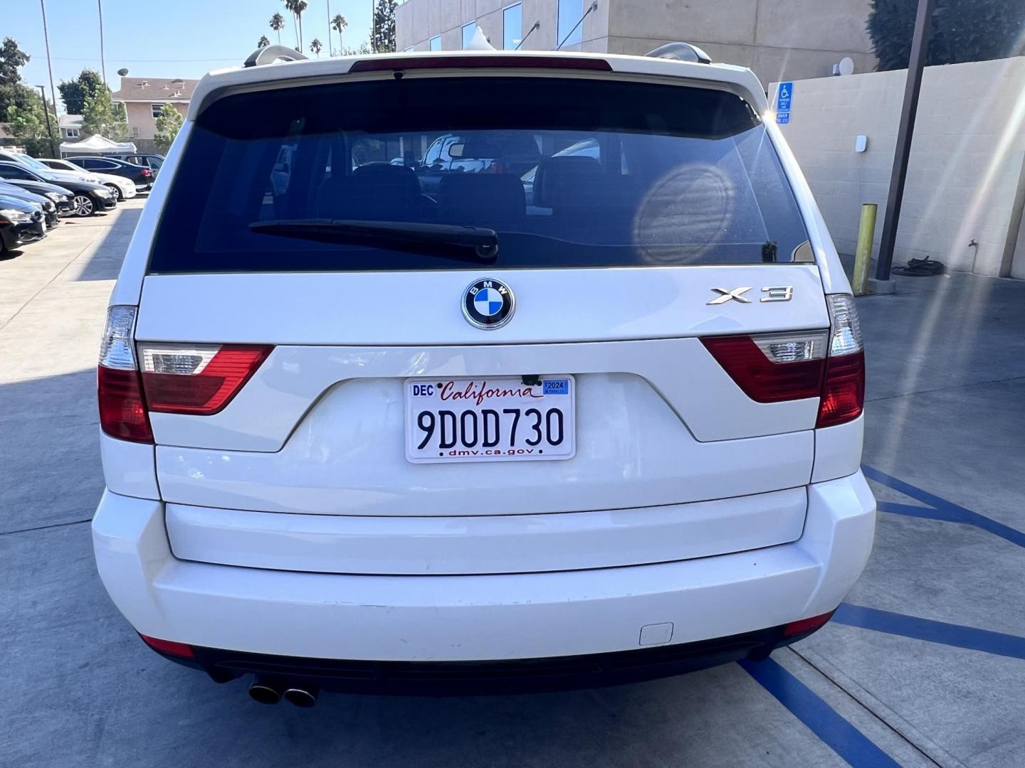 2008 White /Tan BMW X3 3.0si (WBXPC93418W) with an 3.0L L6 DOHC 24V engine, Automatic transmission, located at 30 S. Berkeley Avenue, Pasadena, CA, 91107, (626) 248-7567, 34.145447, -118.109398 - Navigation! Leather Seats! This 2008 BMW X3 3.0 SI looks and drives well. Crown City Motors is a used “Buy Here Pay Here” car dealer in Pasadena CA. “Buy Here Pay Here” financing, means that when you purchase your vehicle from our dealership, that you make the payments to the dealership - Photo#8