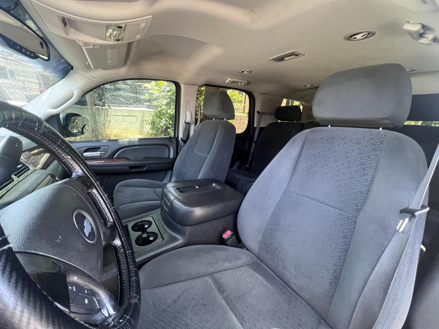 2008 Chevrolet Tahoe LS 2WD (1GNFC13008R) with an 5.3L V8 OHV 16V FFV engine, 4-Speed Automatic Overdrive transmission, located at 30 S. Berkeley Avenue, Pasadena, CA, 91107, (626) 248-7567, 34.145447, -118.109398 - 2008 Chevrolet Tahoe LT – Buy Here Pay Here – $995 Down – Bad Credit OK – Crown City Motors Pasadena Looking for a powerful and spacious SUV that’s affordable and reliable? Discover the 2008 Chevrolet Tahoe LT, available now at Crown City Motors in Pasadena with Buy Here Pay Here financin - Photo#15