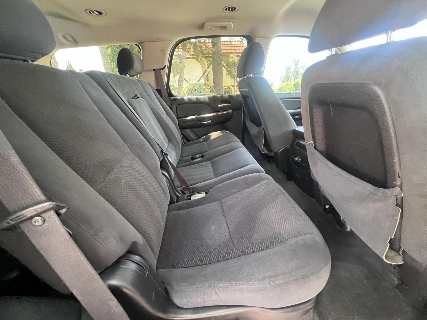 2008 Chevrolet Tahoe LS 2WD (1GNFC13008R) with an 5.3L V8 OHV 16V FFV engine, 4-Speed Automatic Overdrive transmission, located at 30 S. Berkeley Avenue, Pasadena, CA, 91107, (626) 248-7567, 34.145447, -118.109398 - 2008 Chevrolet Tahoe LT – Buy Here Pay Here – $995 Down – Bad Credit OK – Crown City Motors Pasadena Looking for a powerful and spacious SUV that’s affordable and reliable? Discover the 2008 Chevrolet Tahoe LT, available now at Crown City Motors in Pasadena with Buy Here Pay Here financin - Photo#22