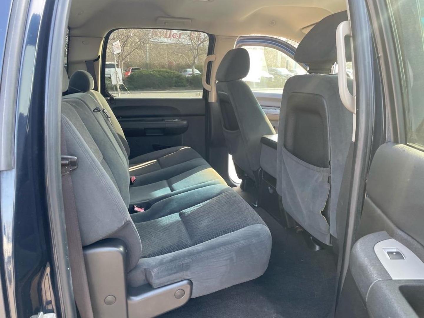 2008 Deep Blue Metallic GMC Sierra 2500HD SLE1 (1GTHK23628F) with an 6.6L Duramax 6.6L Diesel Turbo V8 365hp 660ft. lbs. Common Rail Direct Injection engine, Allison 1000 6-Speed Shiftable Automatic transmission, located at 800 Riverside Ave, Roseville, CA, 95678, 916-773-4549 & Toll Free: 866-719-4393, 38.732265, -121.291039 - DURAMAX DIESEL CREW CAB 4X4 SLE ALLISON TRANSMISSION CLEAN CARFAX - Photo#14