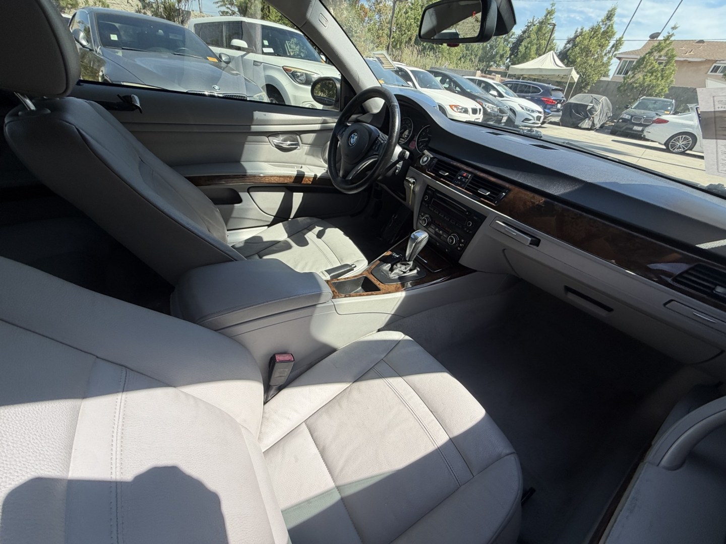 2009 BLACK /Gray BMW 3-Series 328xi Coupe (WBAWC33539P) with an 3.0L L6 DOHC 24V engine, Automatic transmission, located at 30 S. Berkeley Avenue, Pasadena, CA, 91107, (626) 248-7567, 34.145447, -118.109398 - Low Miles!! Leather Seats!!! X-DRIVE!! This 2009 BMW 3-Series 328xi Coupe looks and drives well. Bad Credit? We can help! We are the bank. All our cars are thoroughly inspected and reconditioned by our technicians. FREE CARFAX report. Stop by or call to speak with our friendly staff. Whether you h- Photo#22