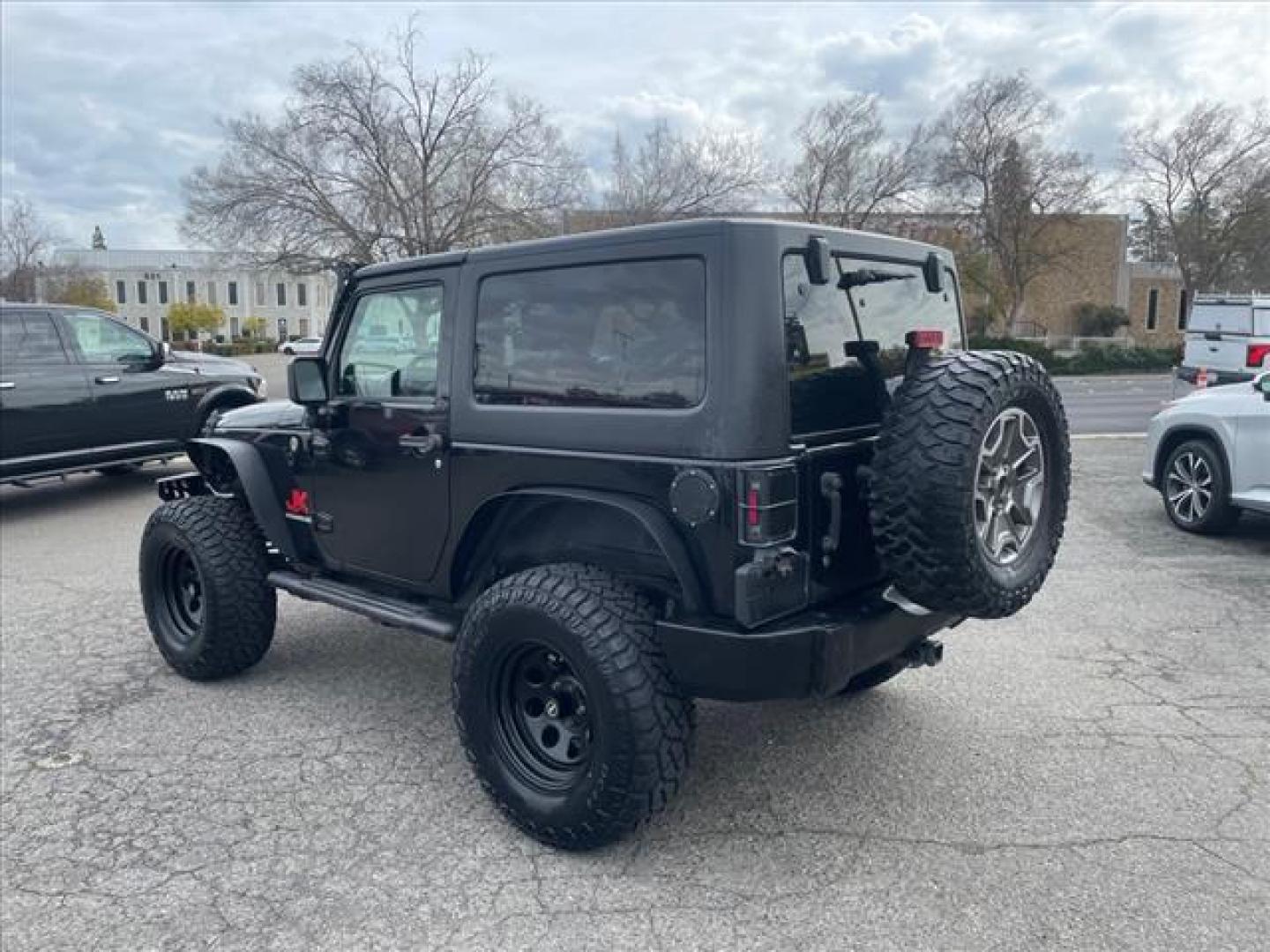 2009 Black Clear Coat Jeep Wrangler X (1J4FA24149L) with an 3.8L 3.8L V6 202hp 237ft. lbs. Sequential Multiport Fuel Injection engine, 6-Speed Manual transmission, located at 800 Riverside Ave, Roseville, CA, 95678, 916-773-4549 & Toll Free: 866-719-4393, 38.732265, -121.291039 - 4X4 LOW MILES 6 SPEED MANUAL NEW TIRES CLEAN CARFAX - Photo#1