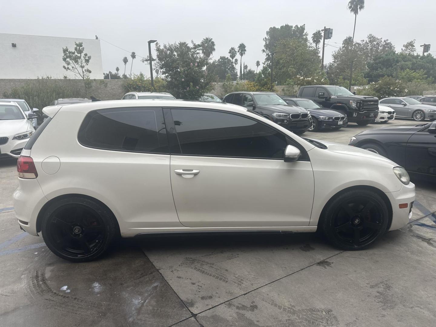 2010 White /Black Volkswagen GTI 2.0T Coupe PZEV (WVWFD7AJ9AW) with an 2.0L L4 DOHC 16V TURBO engine, Automatic transmission, located at 30 S. Berkeley Avenue, Pasadena, CA, 91107, (626) 248-7567, 34.145447, -118.109398 - Leather Seats! Moon-roof! This 2010 Volkswagen GTI 2.0T Coupe PZEV looks and drives well. This vehicle comes with a dealer 30 day / 1,000 Mile Warranty ( call us for details) and with Options up to 5 years / 100,000 Mile Warranty. Bad credit? We can help! We are the bank. Buy with confidence! All o - Photo#5