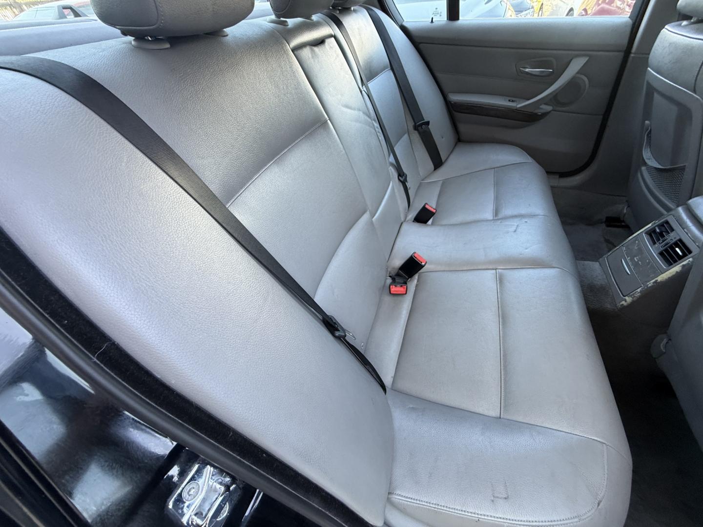 2010 /Tan BMW 3-Series 335i Coupe (WBAWB7C58AP) with an 3.0L L6 DOHC 24V engine, Automatic transmission, located at 30 S. Berkeley Avenue, Pasadena, CA, 91107, (626) 248-7567, 34.145447, -118.109398 - New tires! Twin Turbo! Leather Seats! Navigation! This 2010 BMW 3-Series 335i Coupe looks and drives good. - Photo#11