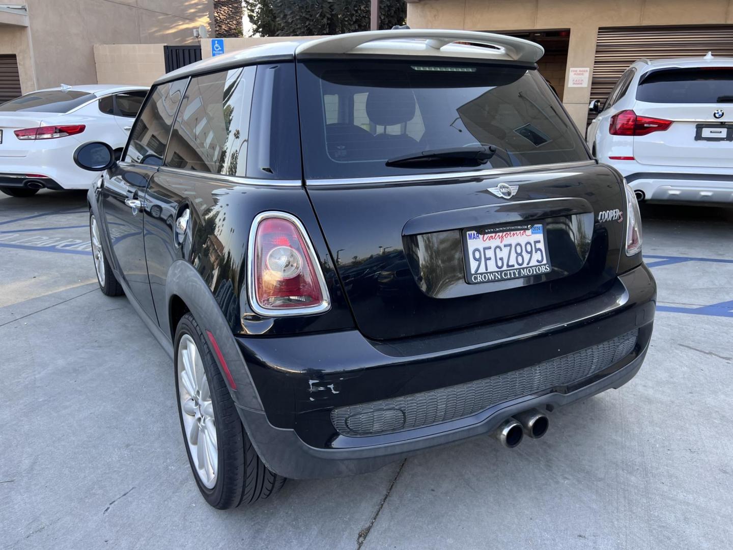 2010 Jet Black /BLACK Mini Cooper S (WMWMF7C52AT) with an 1.6L L4 DOHC 16V TURBO engine, AUTOMATIC transmission, located at 30 S. Berkeley Avenue, Pasadena, CA, 91107, (626) 248-7567, 34.145447, -118.109398 - New Tires! Nice Interior! Great MPG! Looks and drives well. Bad credit? We can help! We are the bank. All our cars are thoroughly inspected and reconditioned by our technicians. FREE CARFAX report. Stop by or call to speak with our friendly staff. Whether you have bad credit, no credit, bankruptcy - Photo#2