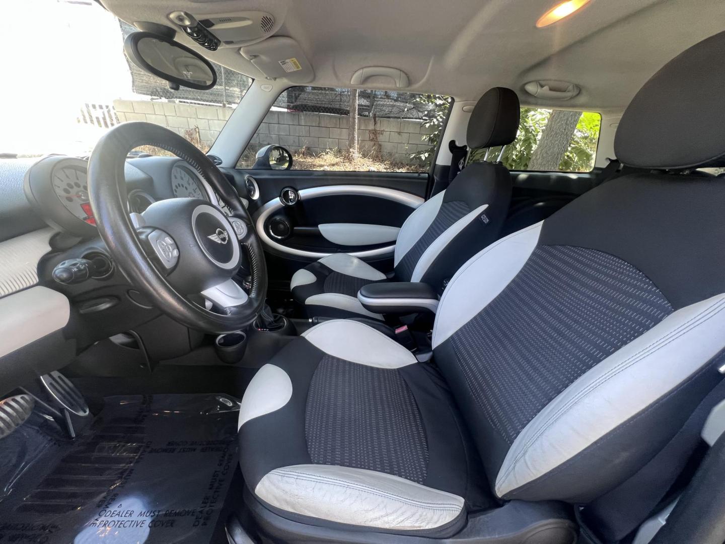 2010 Jet Black /BLACK Mini Cooper S (WMWMF7C52AT) with an 1.6L L4 DOHC 16V TURBO engine, AUTOMATIC transmission, located at 30 S. Berkeley Avenue, Pasadena, CA, 91107, (626) 248-7567, 34.145447, -118.109398 - New Tires! Nice Interior! Great MPG! Looks and drives well. Bad credit? We can help! We are the bank. All our cars are thoroughly inspected and reconditioned by our technicians. FREE CARFAX report. Stop by or call to speak with our friendly staff. Whether you have bad credit, no credit, bankruptcy - Photo#17