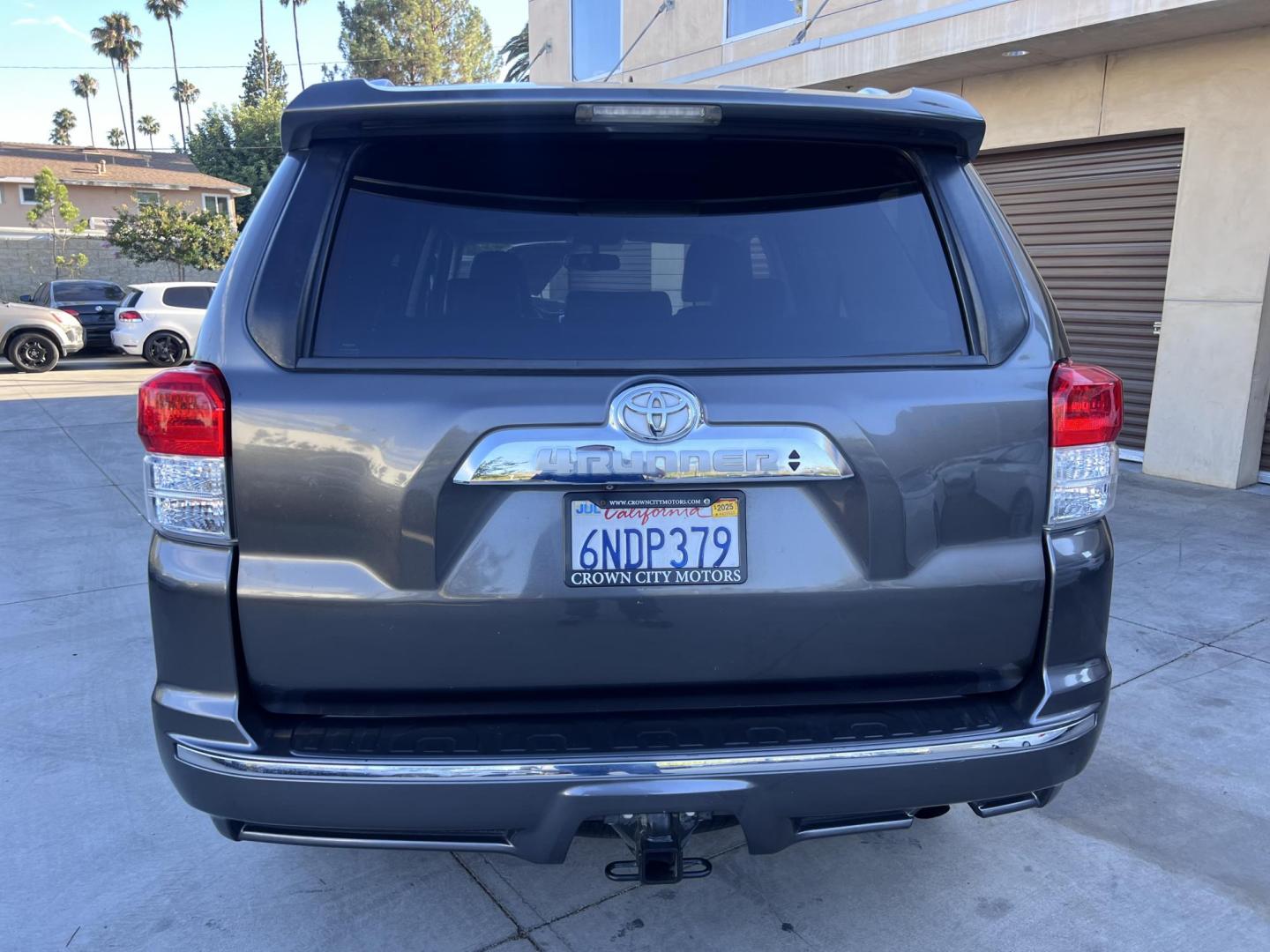 2010 Gray Toyota 4Runner Limited 2WD V6 (JTEZU5JR7A5) with an 4.0L V6 DOHC 24V engine, 5-Speed Automatic transmission, located at 30 S. Berkeley Avenue, Pasadena, CA, 91107, (626) 248-7567, 34.145447, -118.109398 - Crown City Motors is a used “Buy Here Pay Here” car dealer in Pasadena CA. “Buy Here Pay Here” financing, means that when you purchase your vehicle from our dealership, that you make the payments to the dealership as well. We do not need the banks approval to get you approved for a used auto - Photo#3