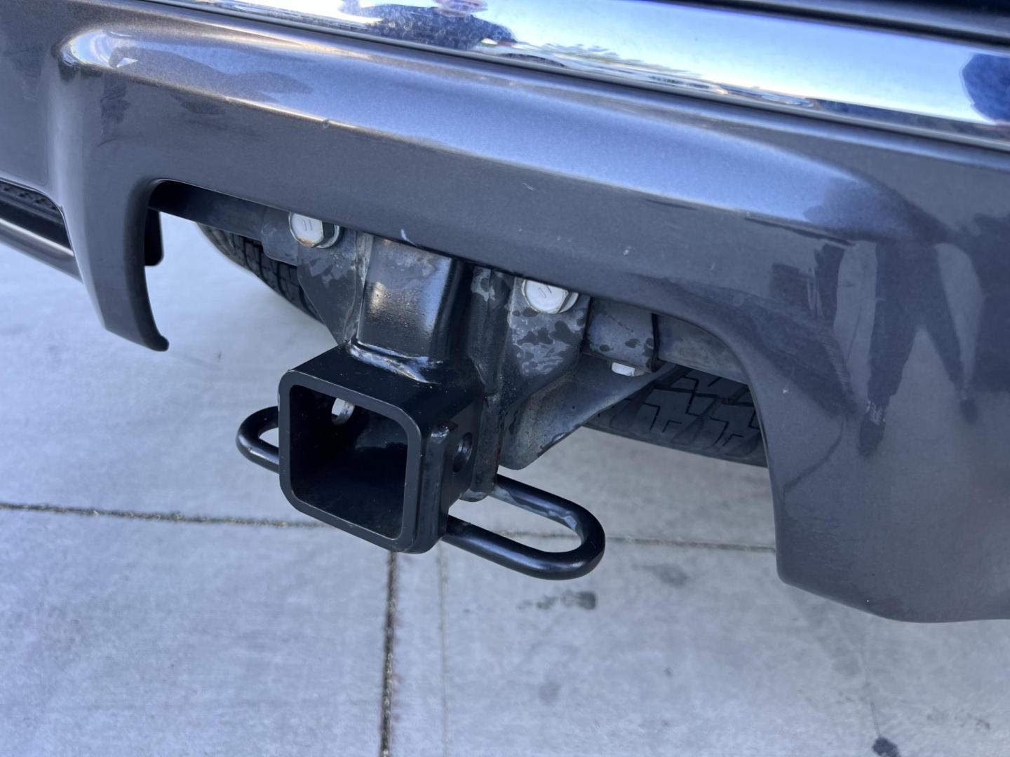 2010 Gray Toyota 4Runner Limited 2WD V6 (JTEZU5JR7A5) with an 4.0L V6 DOHC 24V engine, 5-Speed Automatic transmission, located at 30 S. Berkeley Avenue, Pasadena, CA, 91107, (626) 248-7567, 34.145447, -118.109398 - Crown City Motors is a used “Buy Here Pay Here” car dealer in Pasadena CA. “Buy Here Pay Here” financing, means that when you purchase your vehicle from our dealership, that you make the payments to the dealership as well. We do not need the banks approval to get you approved for a used auto - Photo#17