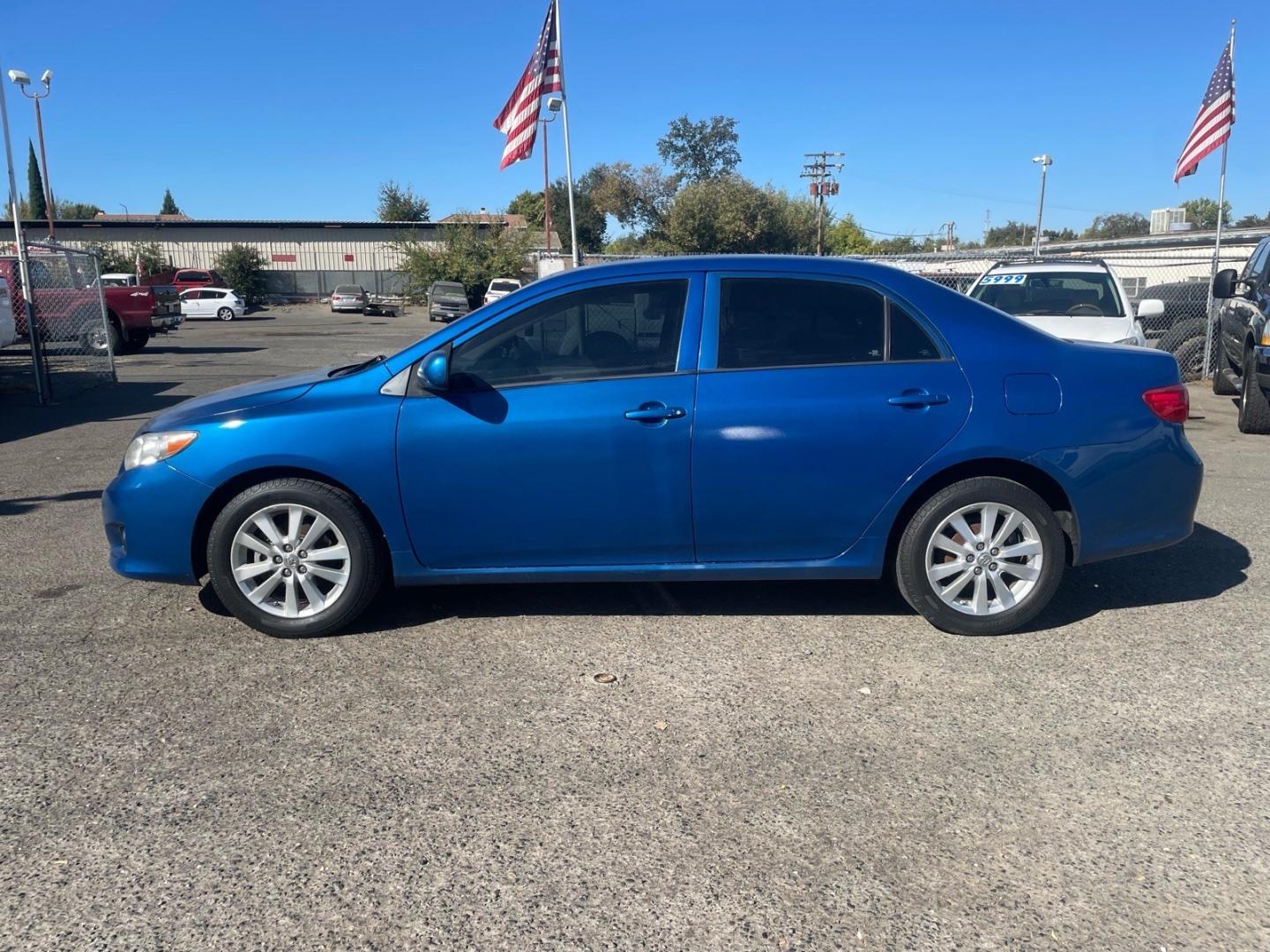 2010 Blue Streak Metallic Toyota Corolla LE (1NXBU4EE5AZ) with an 1.8L 1.8L I4 132hp 128ft. lbs. Sequential Multiport Fuel Injection engine, 4-Speed Automatic transmission, located at 800 Riverside Ave, Roseville, CA, 95678, 916-773-4549 & Toll Free: 866-719-4393, 38.732265, -121.291039- Photo#1