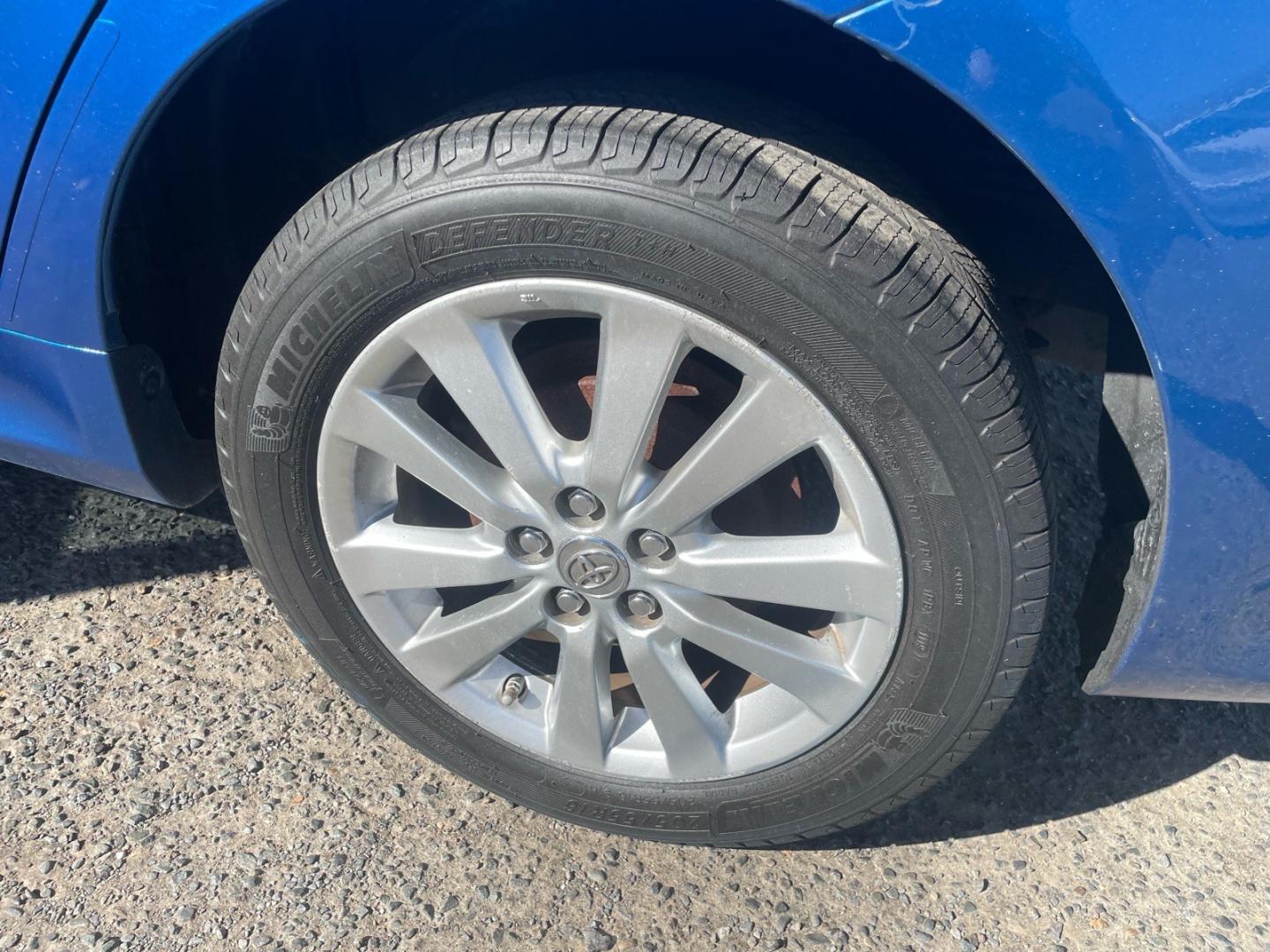 2010 Blue Streak Metallic Toyota Corolla LE (1NXBU4EE5AZ) with an 1.8L 1.8L I4 132hp 128ft. lbs. Sequential Multiport Fuel Injection engine, 4-Speed Automatic transmission, located at 800 Riverside Ave, Roseville, CA, 95678, 916-773-4549 & Toll Free: 866-719-4393, 38.732265, -121.291039- Photo#10
