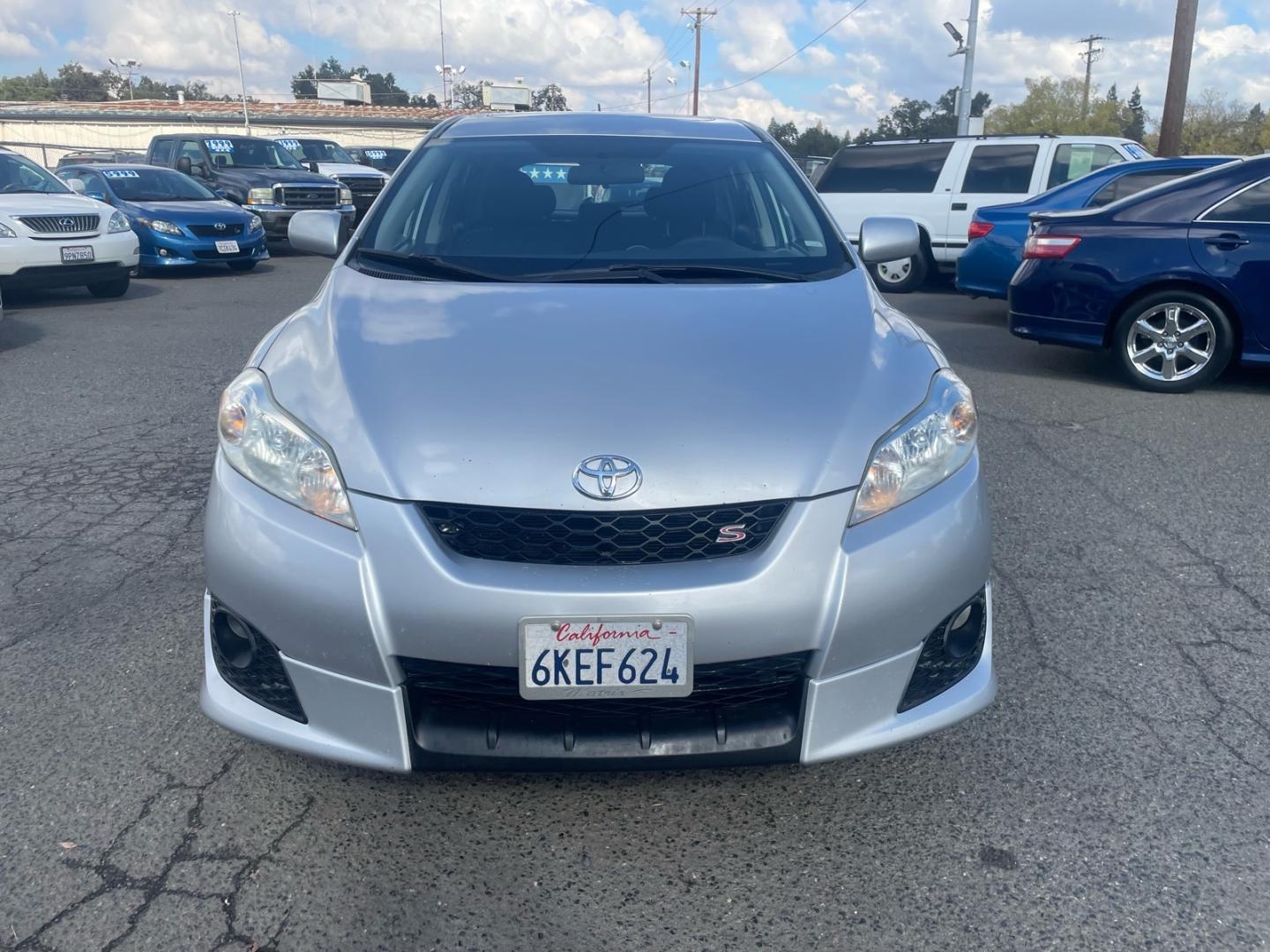 2010 Classic Silver Metallic Toyota Matrix S (2T1LE4EEXAC) with an 2.4L 2.4L I4 158hp 162ft. lbs. Sequential Electronic Fuel Injection engine, 4-Speed Automatic transmission, located at 800 Riverside Ave, Roseville, CA, 95678, 916-773-4549 & Toll Free: 866-719-4393, 38.732265, -121.291039 - AWD ONE OWNER CLEAN CARFAX- Photo#7